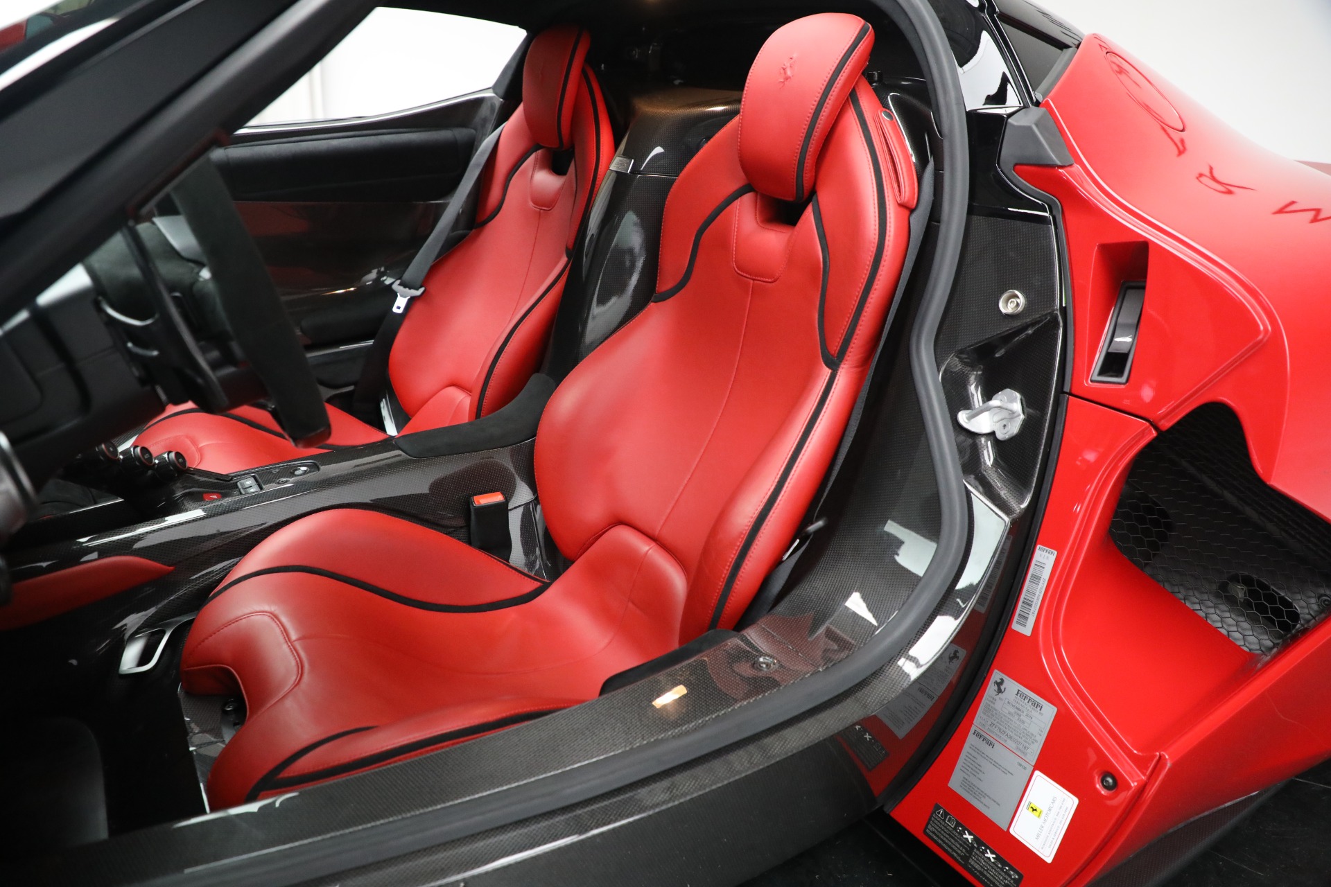 Used-2014-Ferrari-LaFerrari