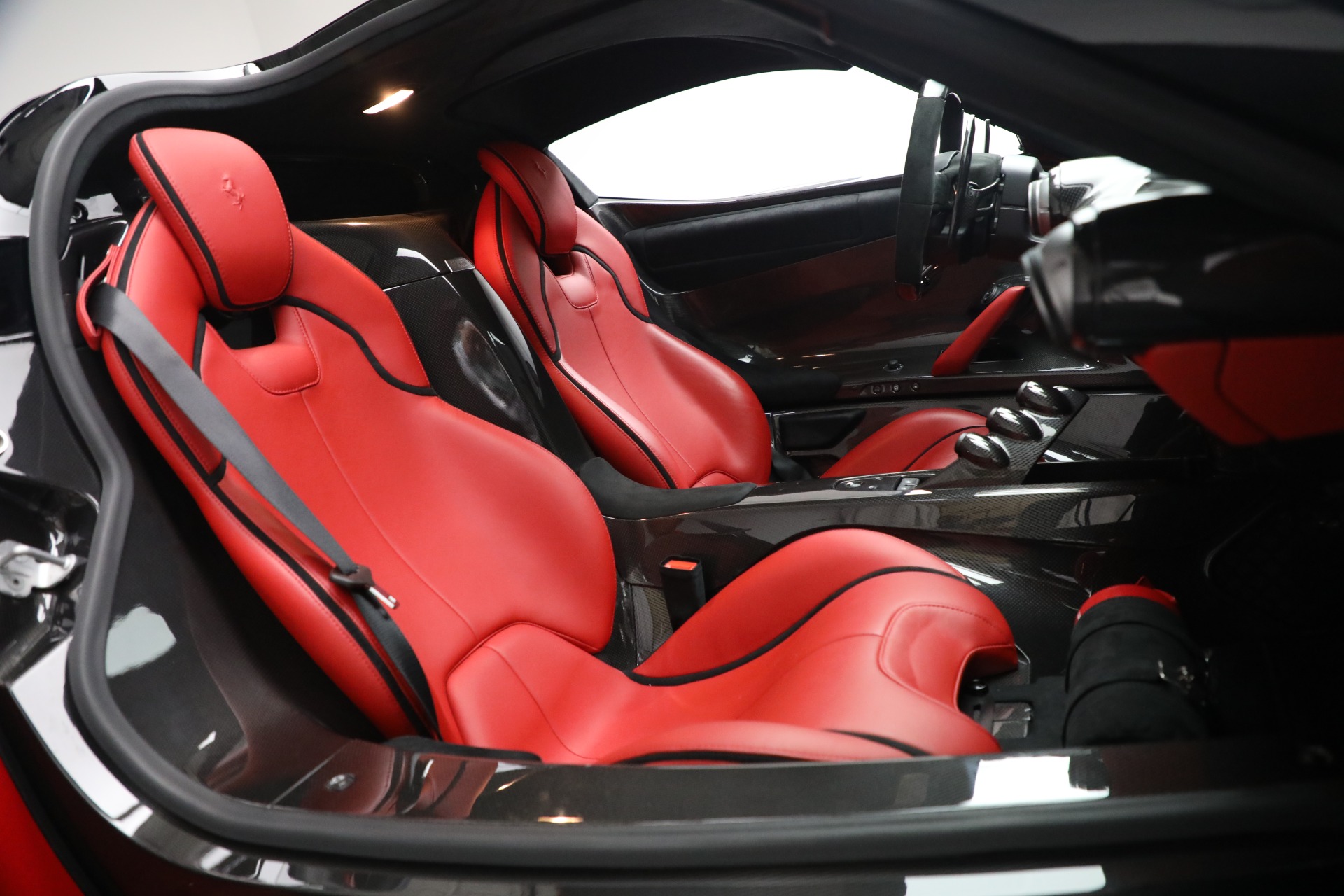 Used-2014-Ferrari-LaFerrari