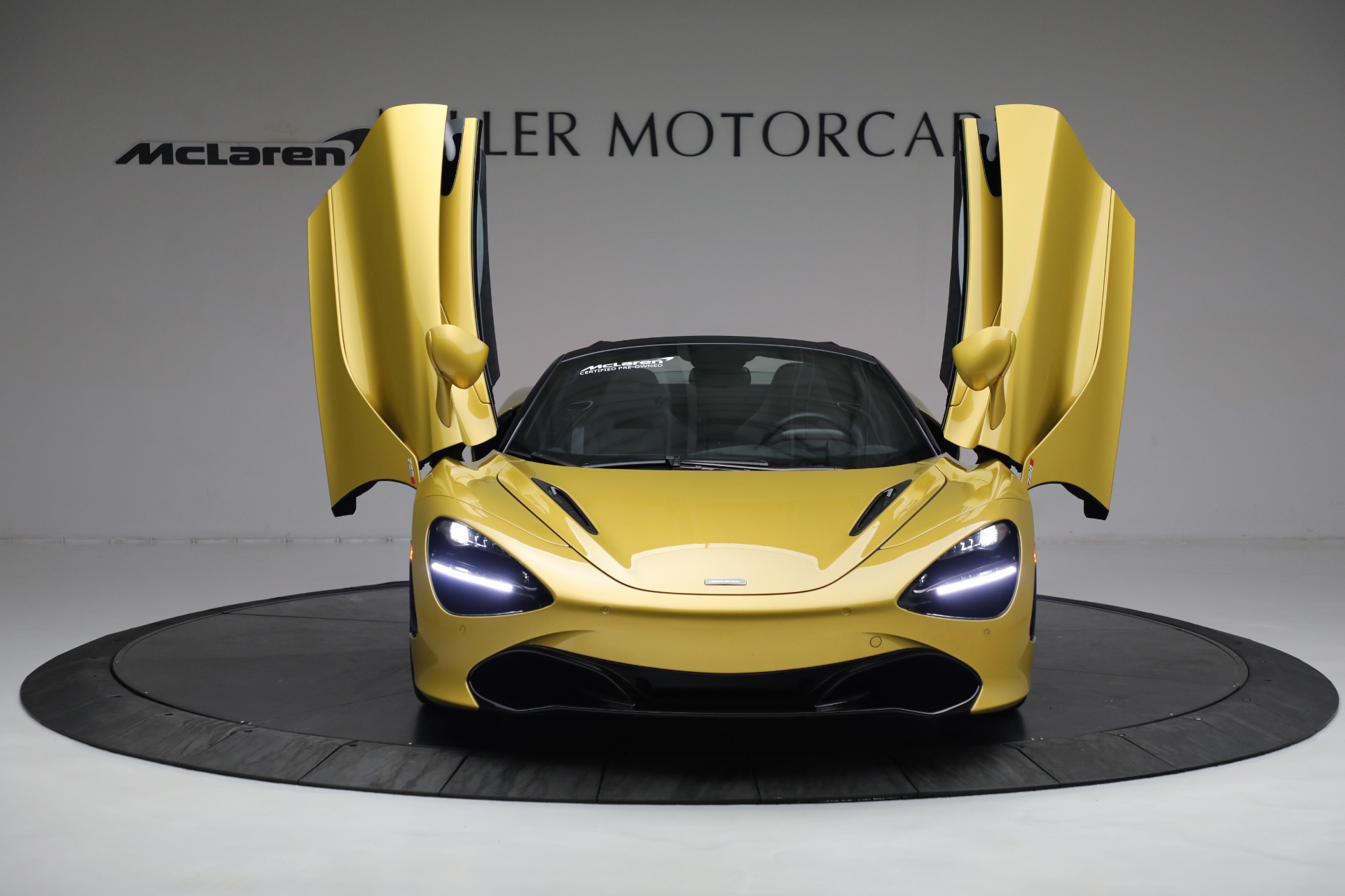 Used-2020-McLaren-720S-Spider