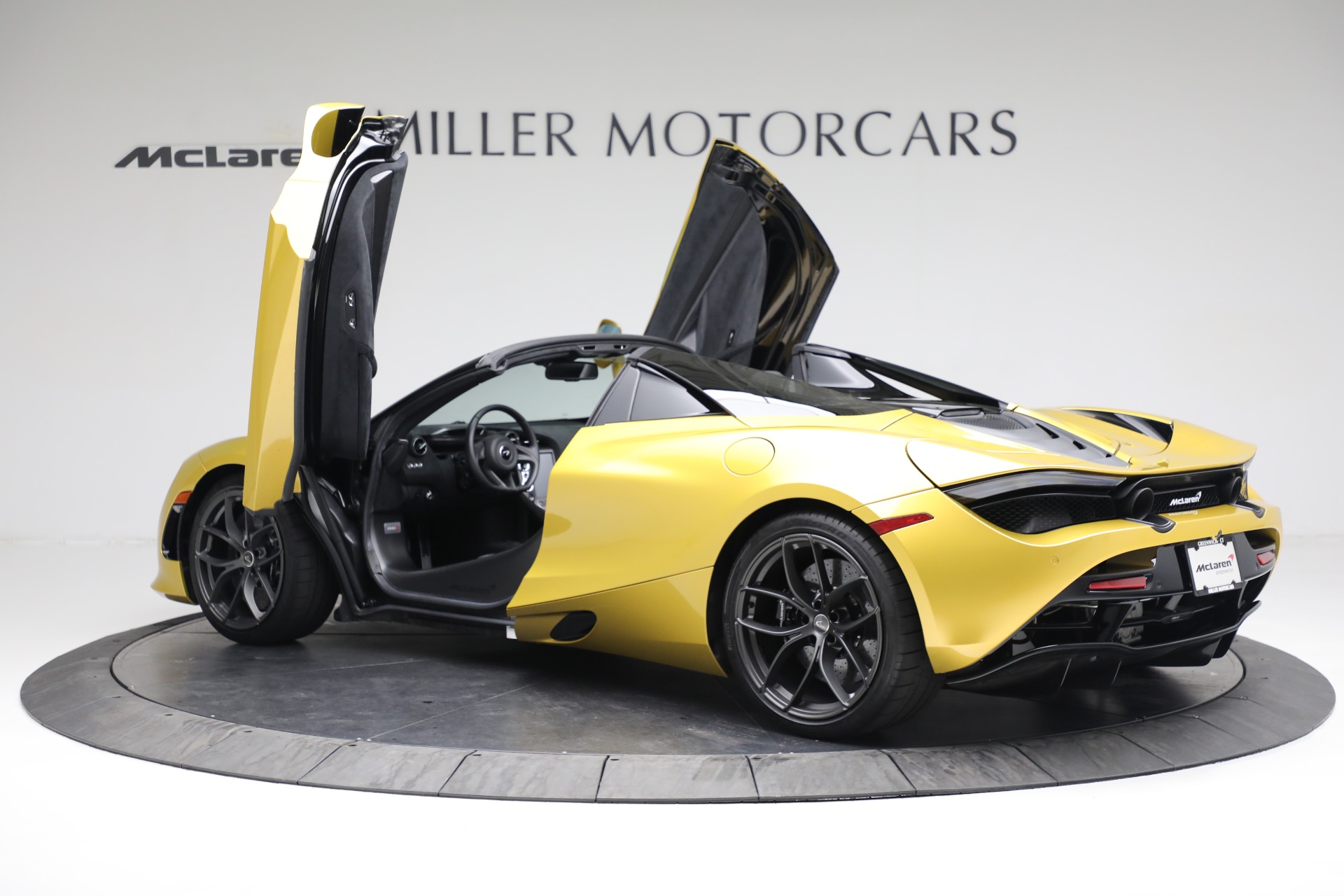 Used-2020-McLaren-720S-Spider