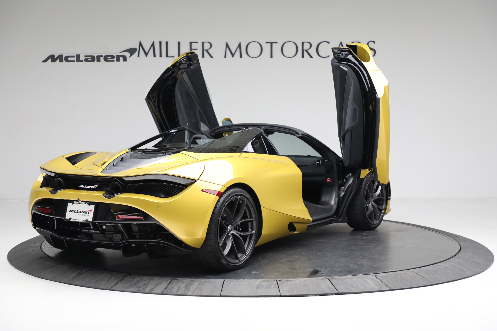 Used-2020-McLaren-720S-Spider