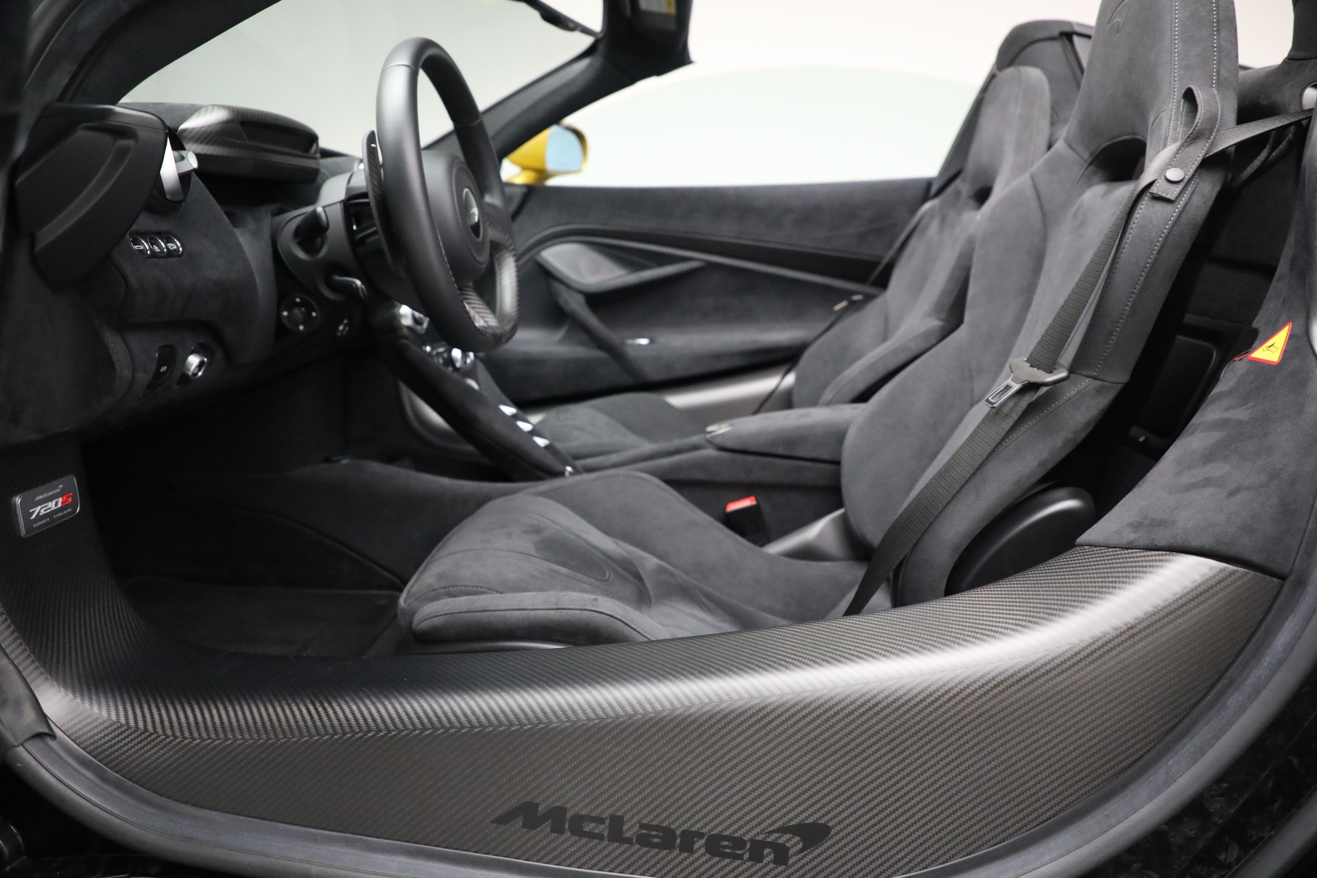 Used-2020-McLaren-720S-Spider