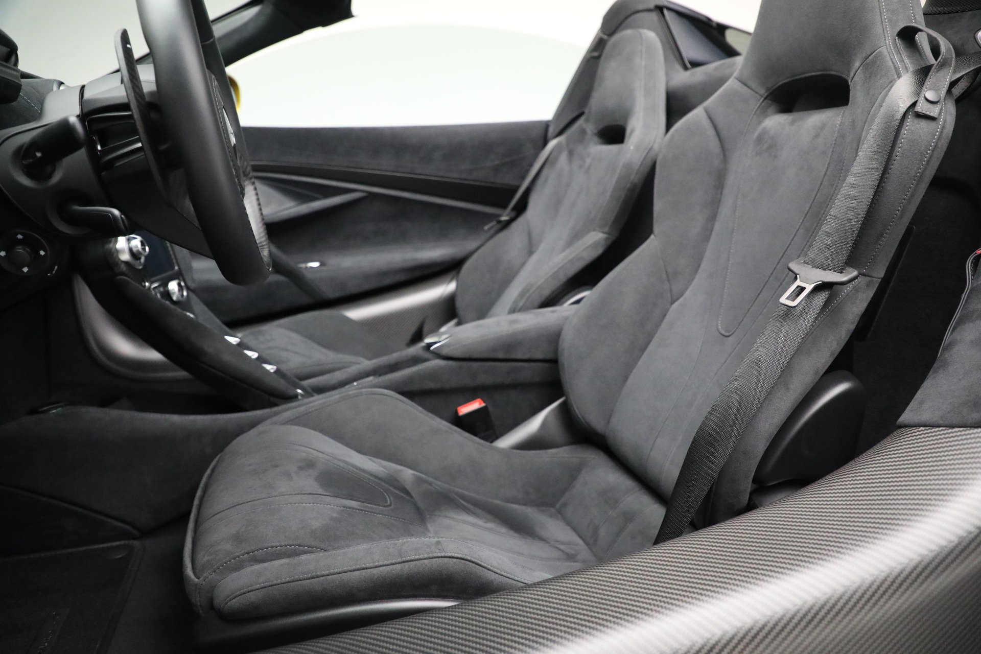 Used-2020-McLaren-720S-Spider