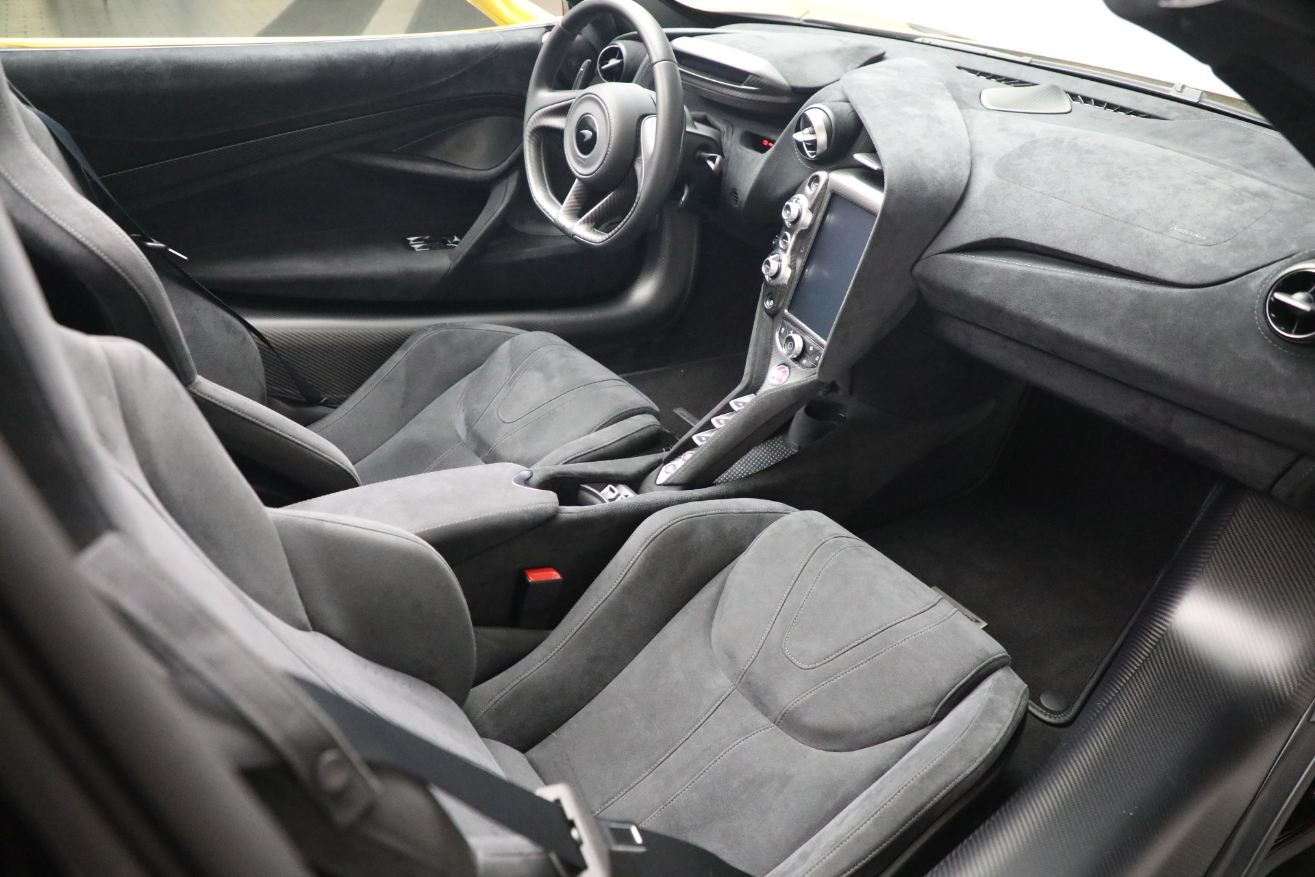 Used-2020-McLaren-720S-Spider