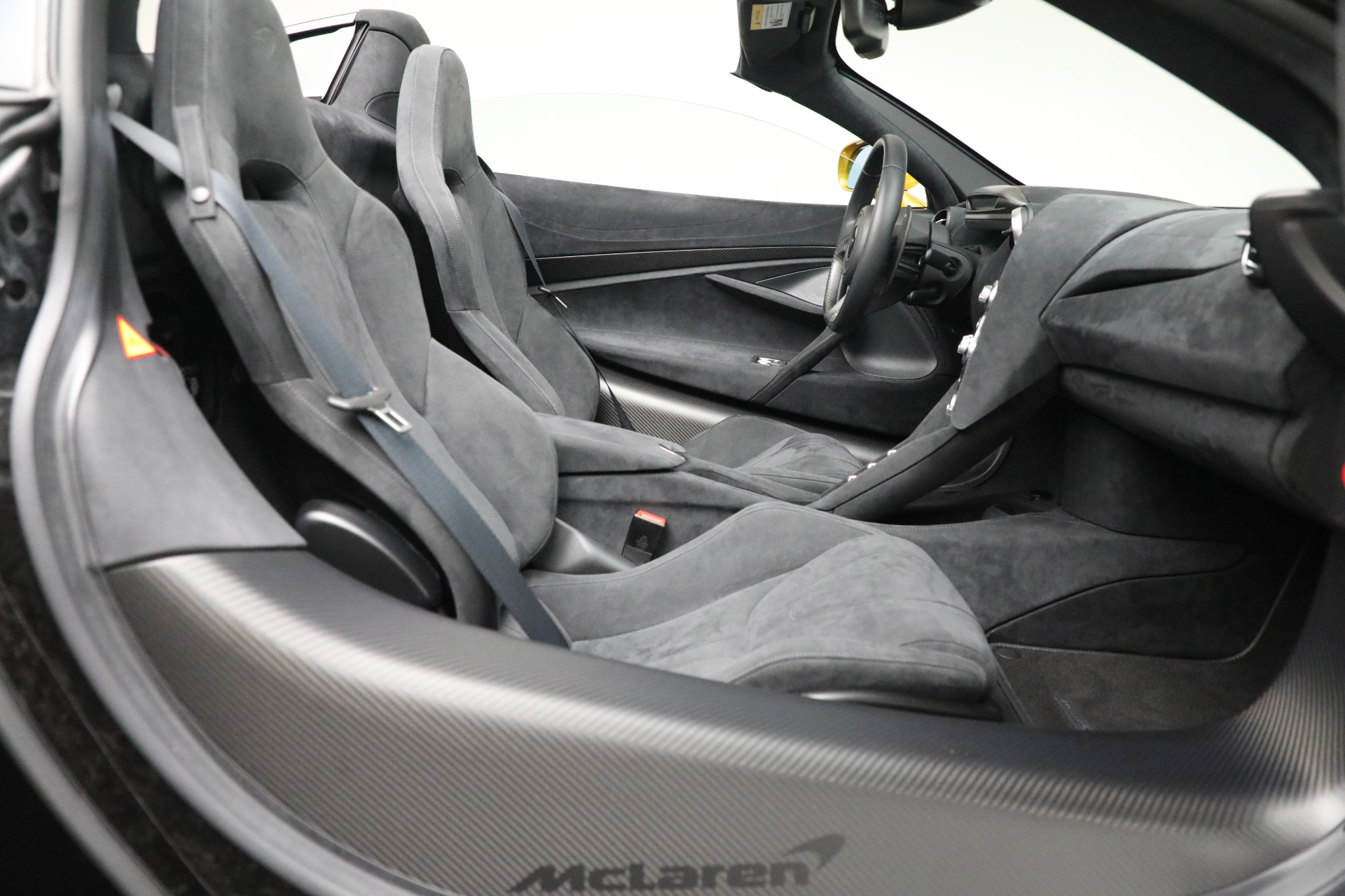 Used-2020-McLaren-720S-Spider