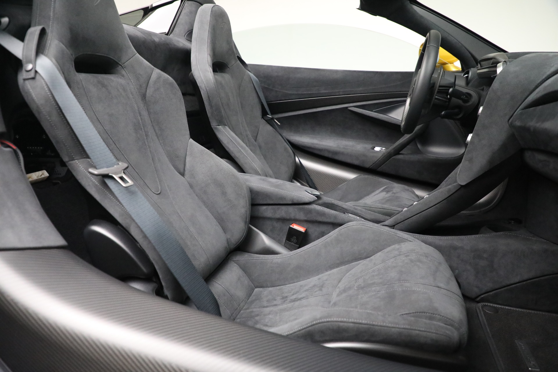 Used-2020-McLaren-720S-Spider