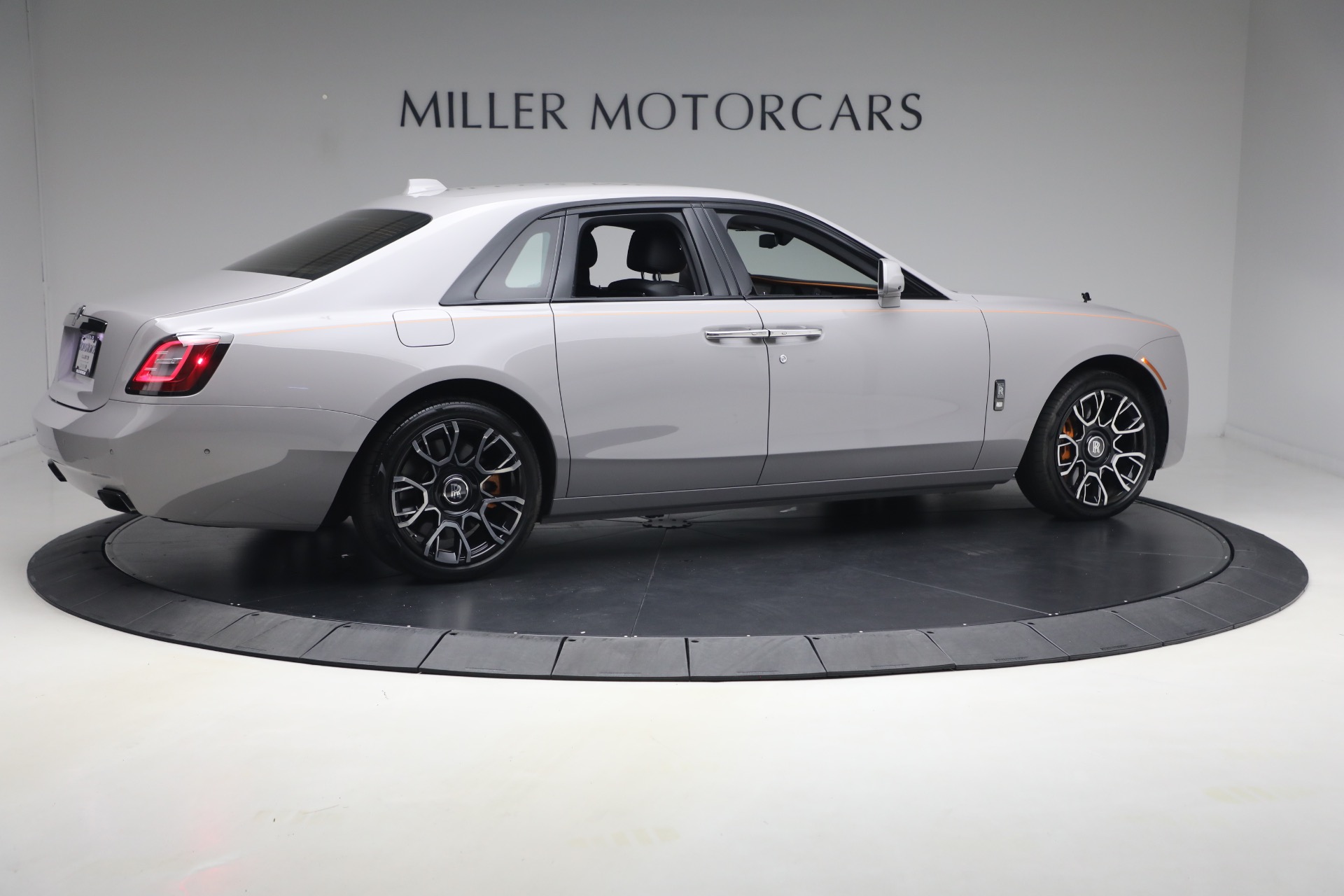 Used-2023-Rolls-Royce-Black-Badge-Ghost