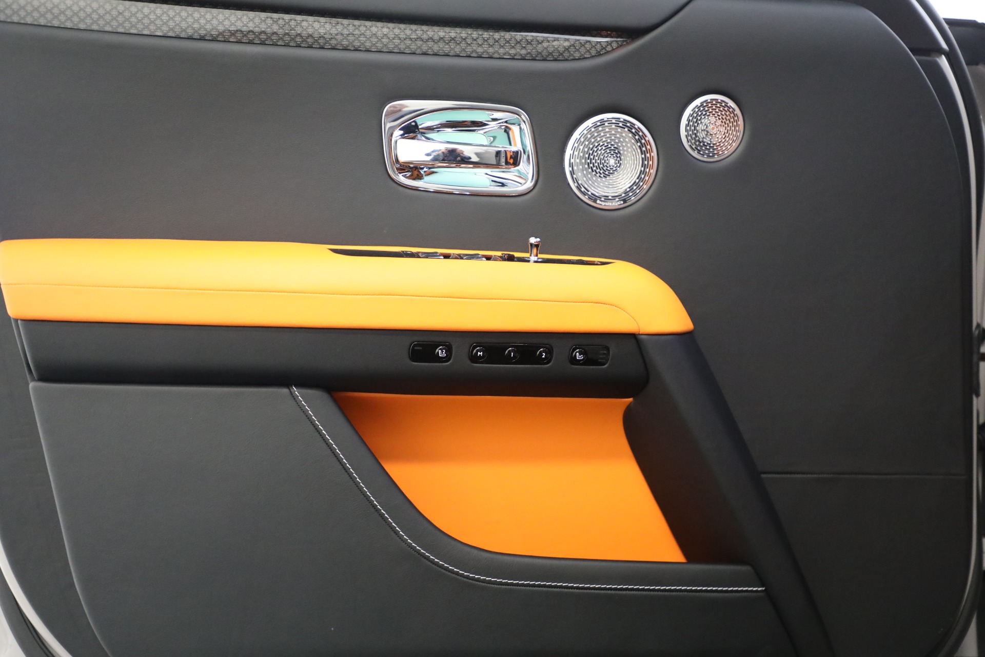 New-2023-Rolls-Royce-Black-Badge-Ghost