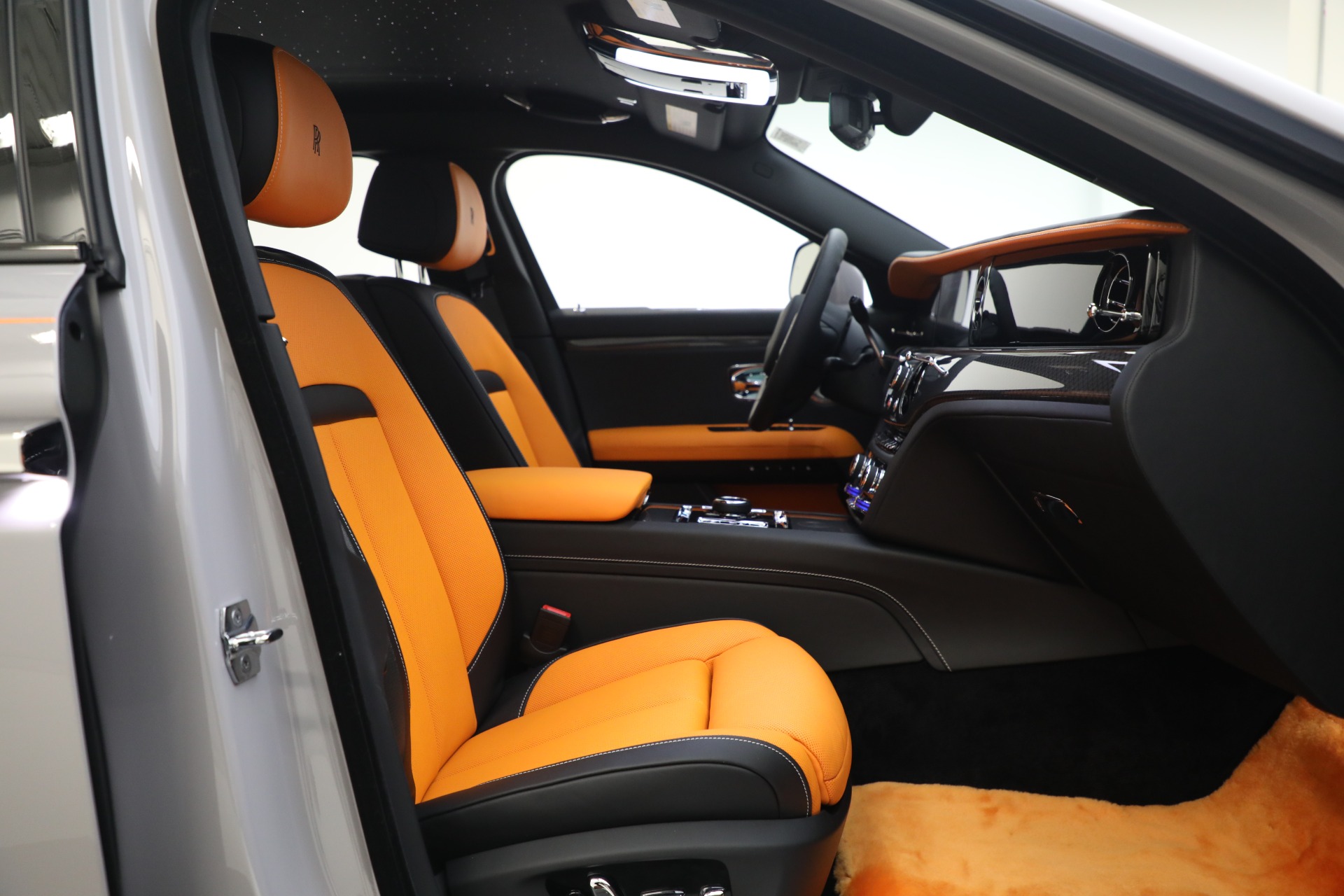 New-2023-Rolls-Royce-Black-Badge-Ghost