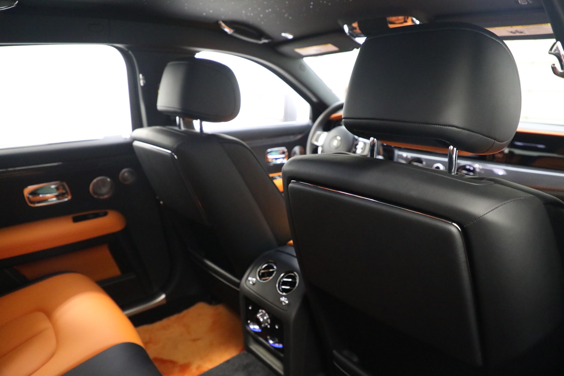 Used-2023-Rolls-Royce-Black-Badge-Ghost