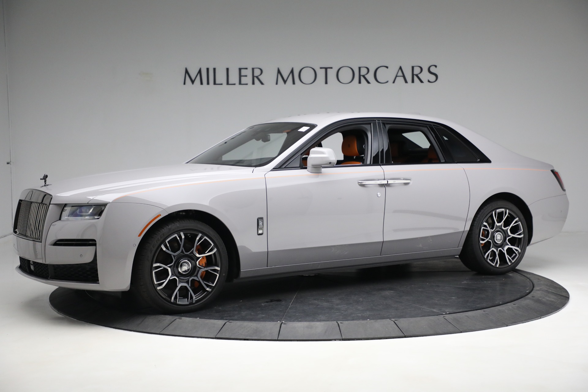 New-2023-Rolls-Royce-Black-Badge-Ghost