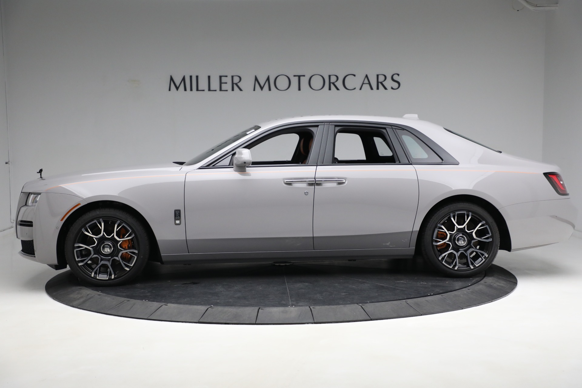 New-2023-Rolls-Royce-Black-Badge-Ghost