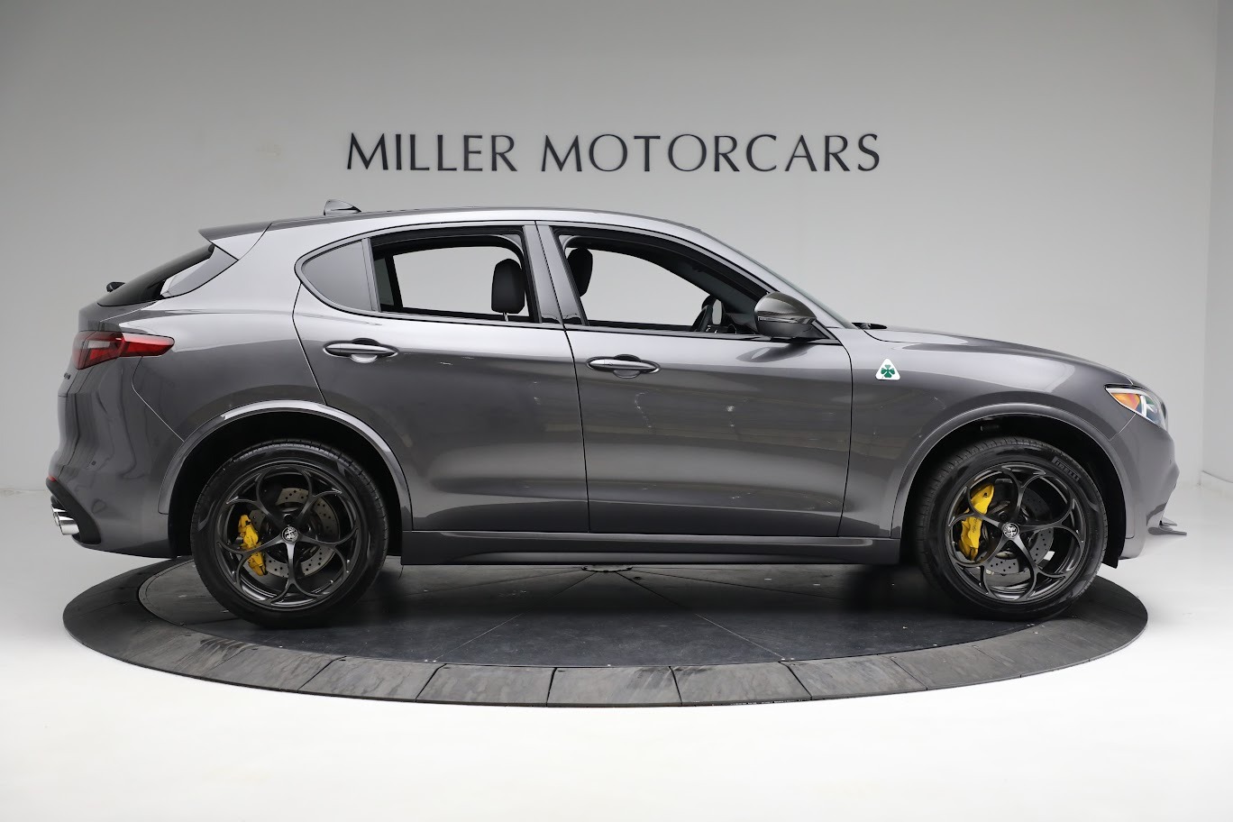 Used-2021-Alfa-Romeo-Stelvio-Quadrifoglio