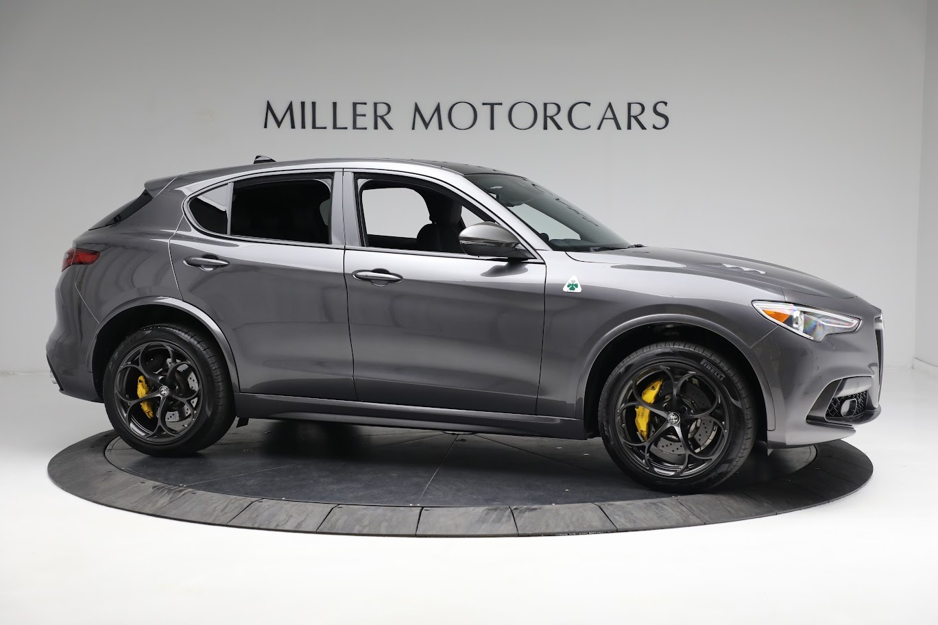 Used-2021-Alfa-Romeo-Stelvio-Quadrifoglio