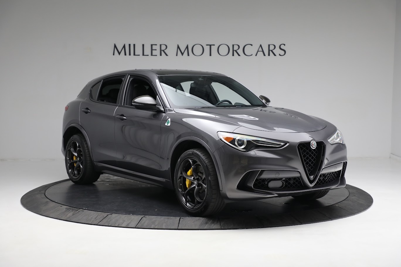 Used-2021-Alfa-Romeo-Stelvio-Quadrifoglio