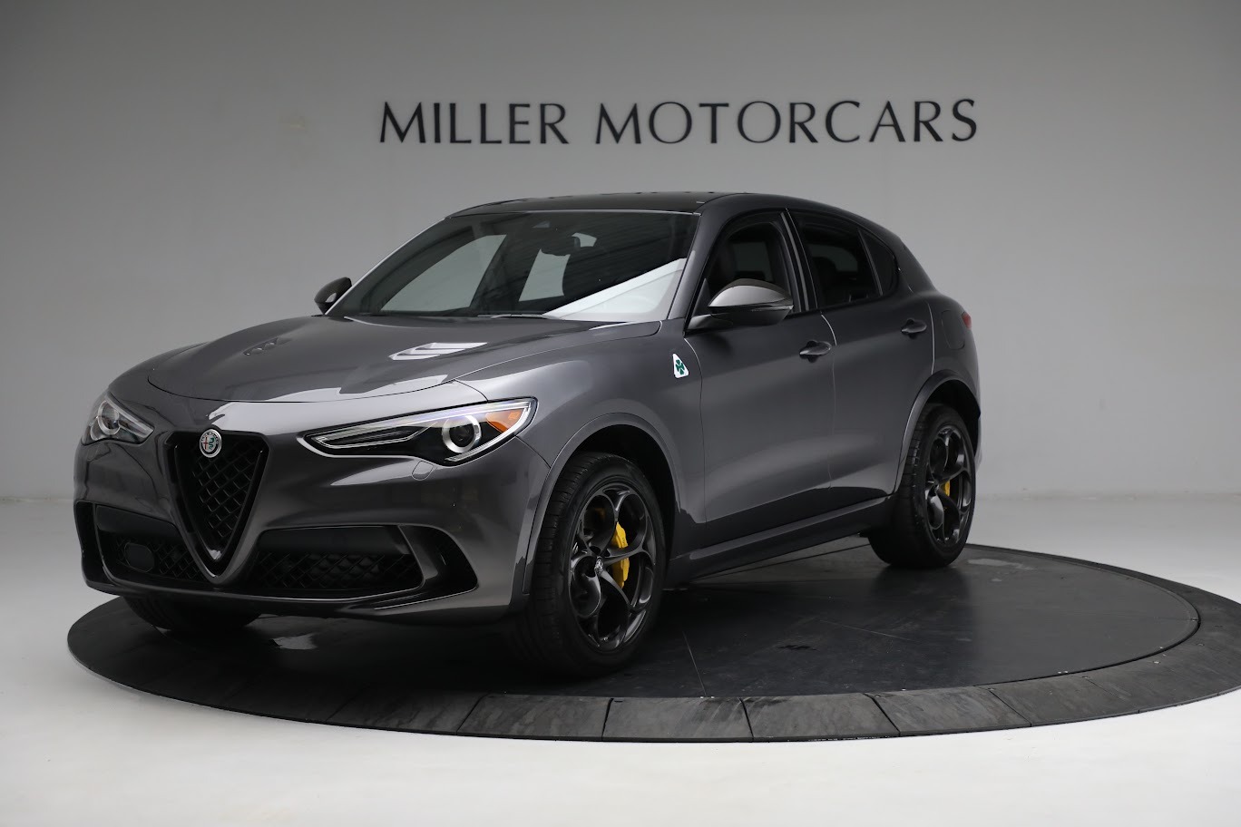 Used-2021-Alfa-Romeo-Stelvio-Quadrifoglio