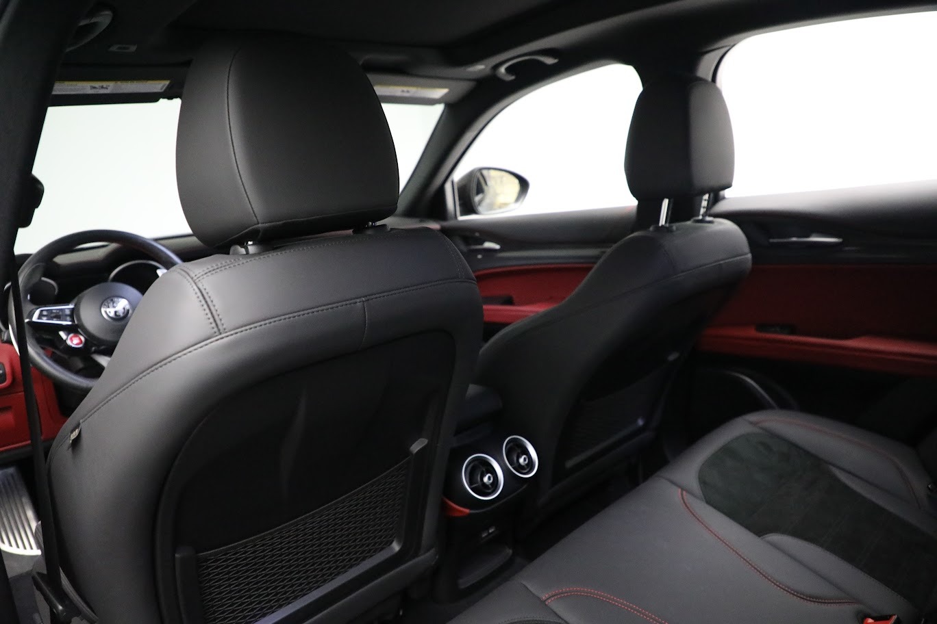 Used-2021-Alfa-Romeo-Stelvio-Quadrifoglio