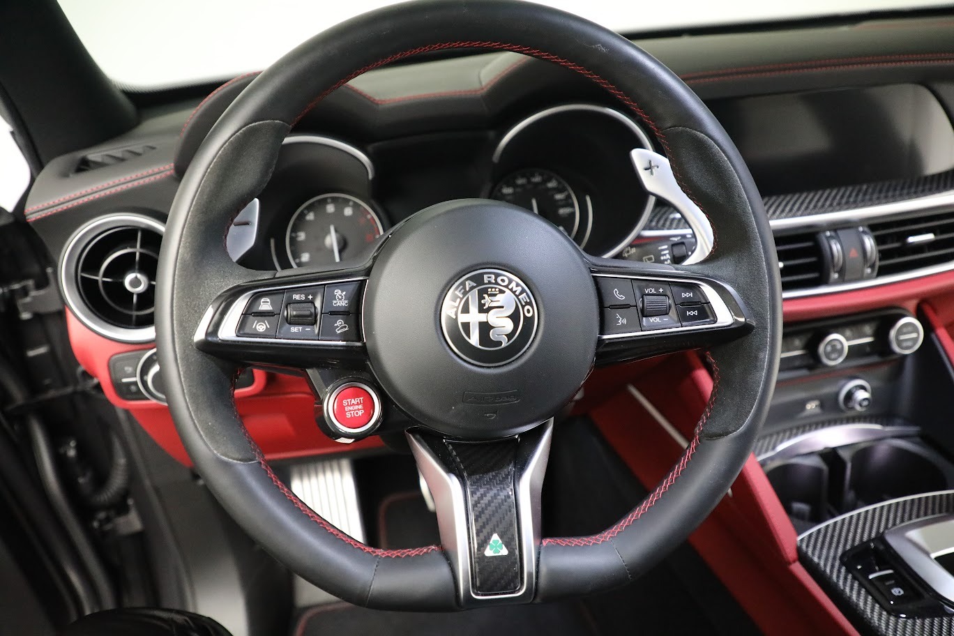 Used-2021-Alfa-Romeo-Stelvio-Quadrifoglio