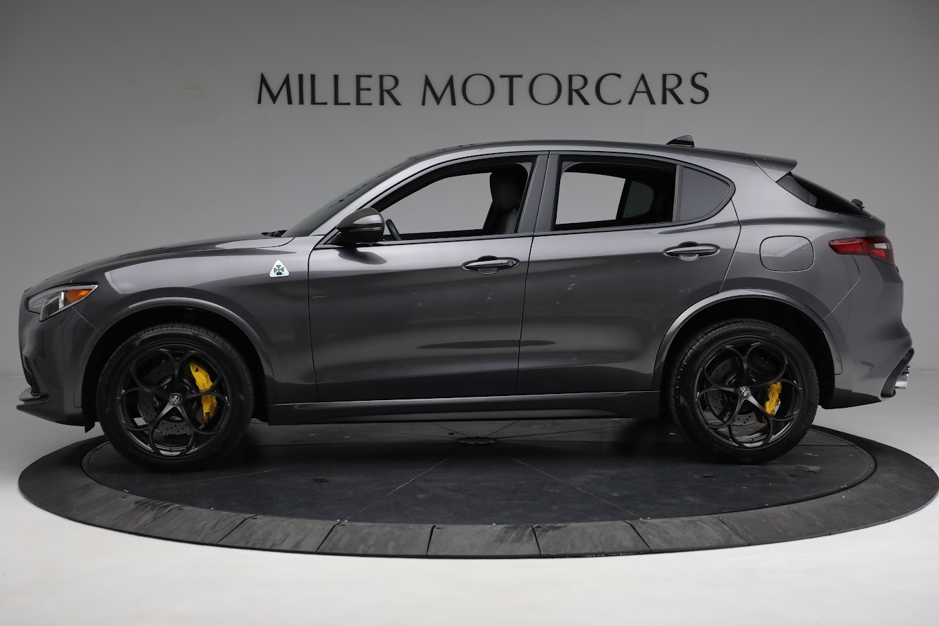 Used-2021-Alfa-Romeo-Stelvio-Quadrifoglio