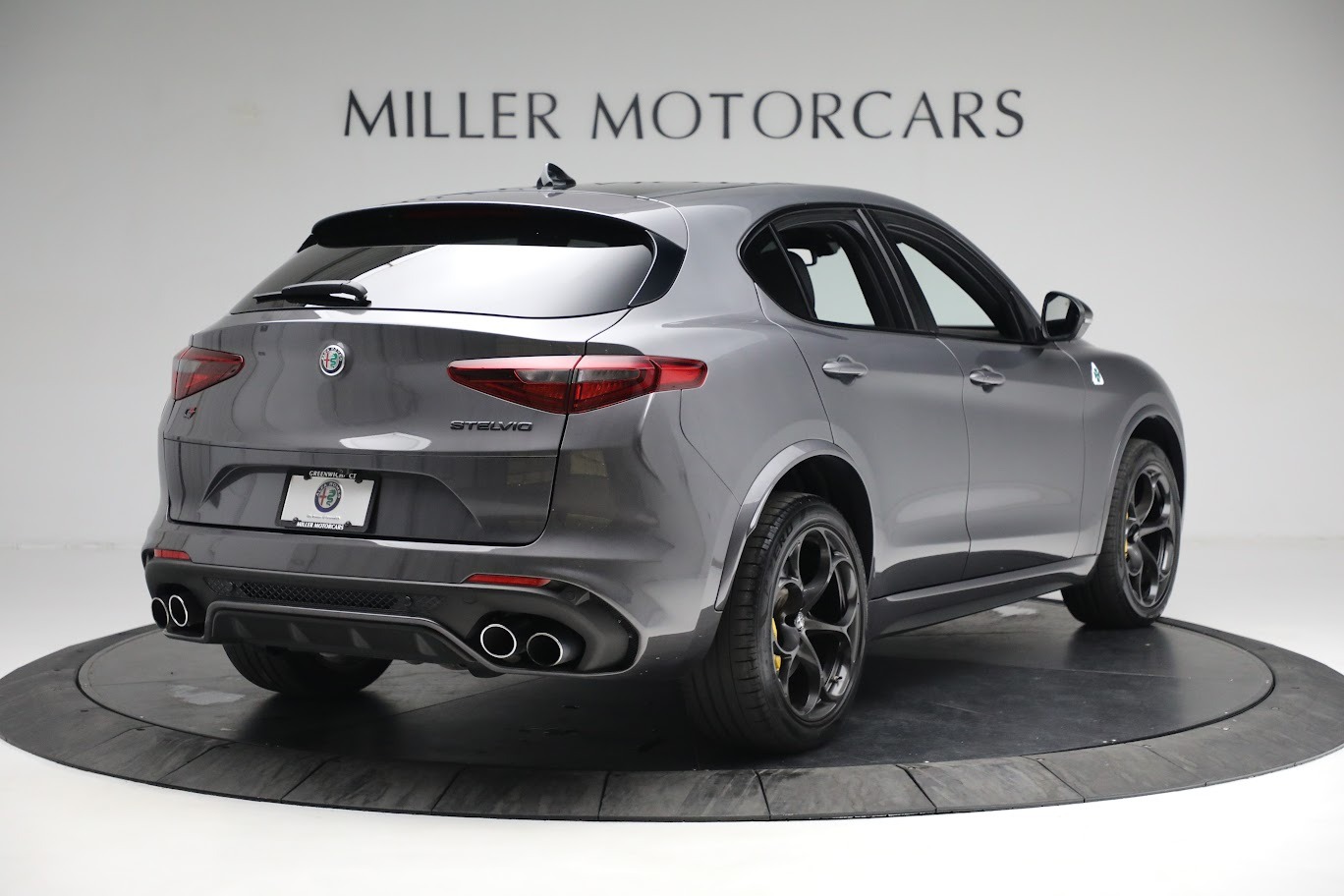 Used-2021-Alfa-Romeo-Stelvio-Quadrifoglio