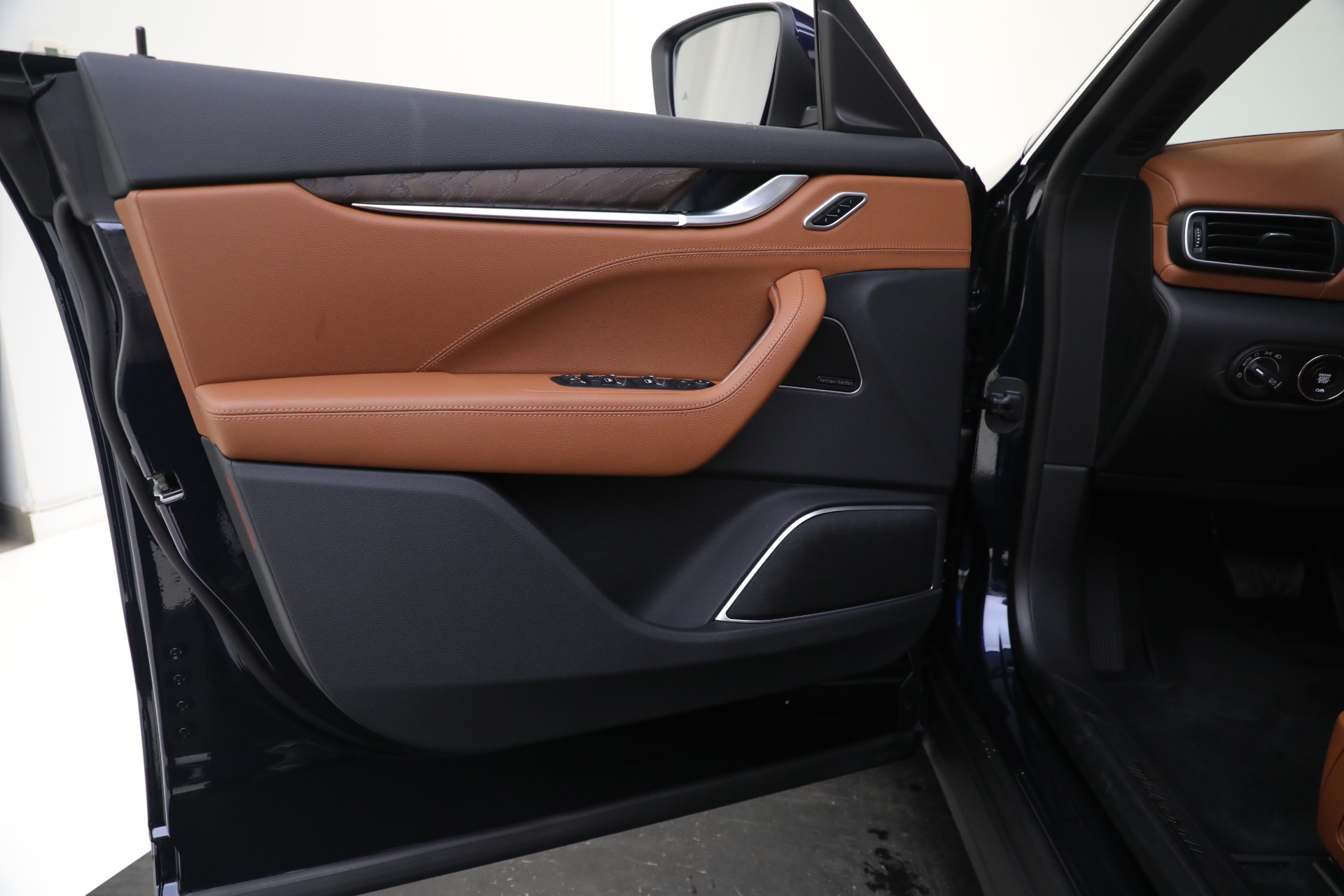 New-2023-Maserati-Levante-GT