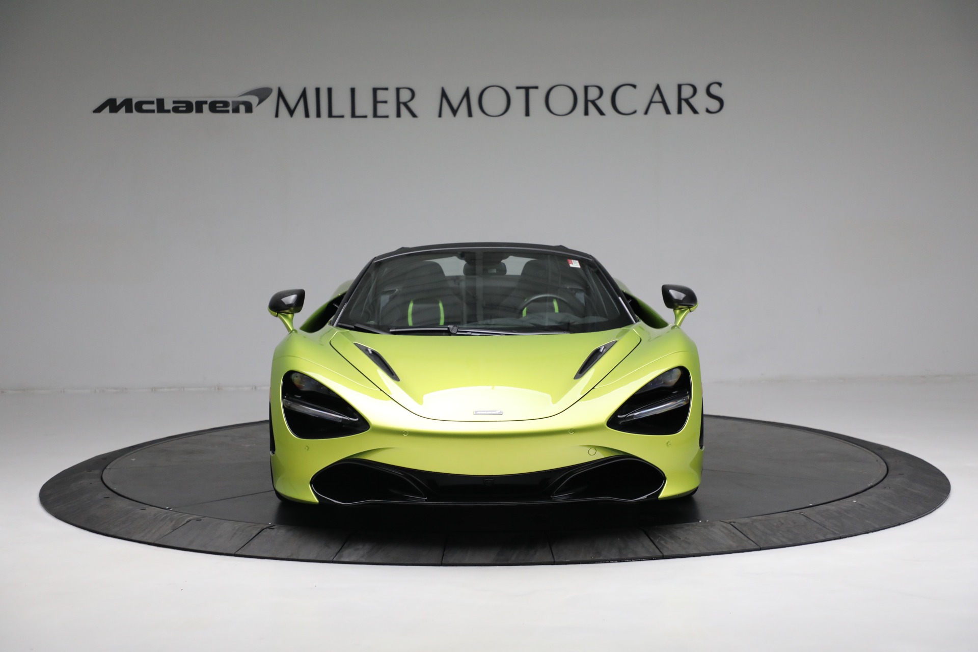 New-2022-McLaren-720S-Spider-Performance