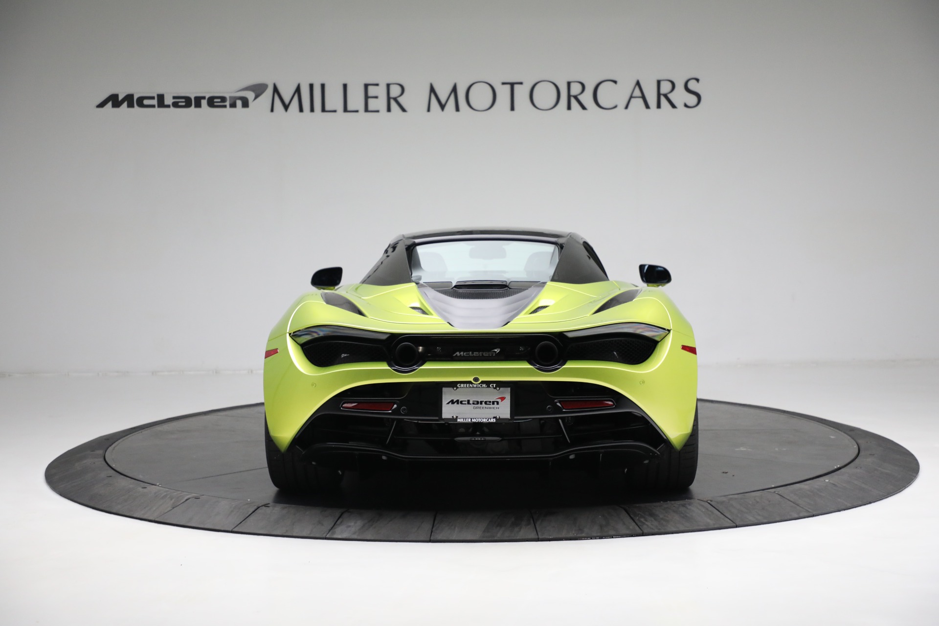 New-2022-McLaren-720S-Spider-Performance