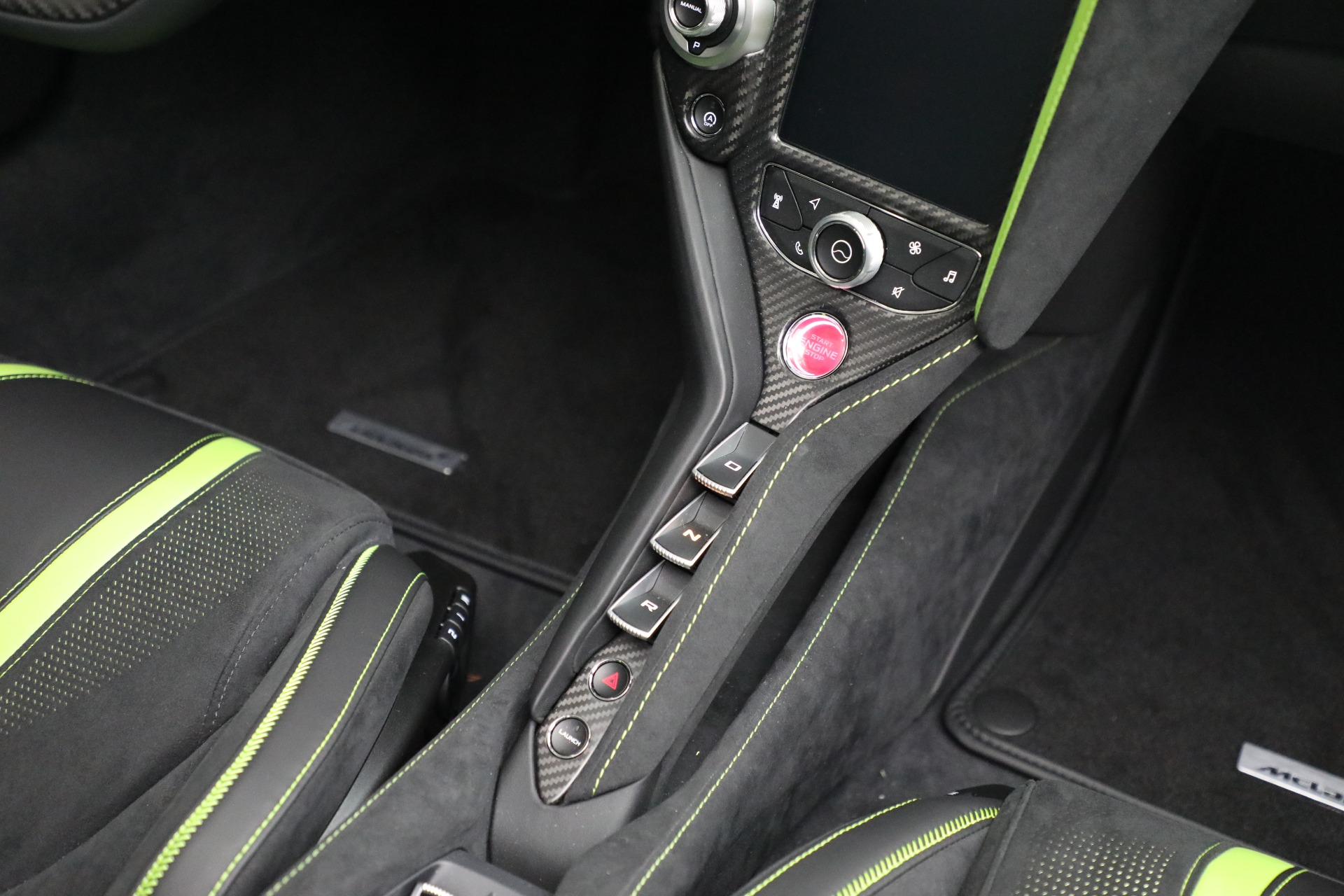 New-2022-McLaren-720S-Spider-Performance