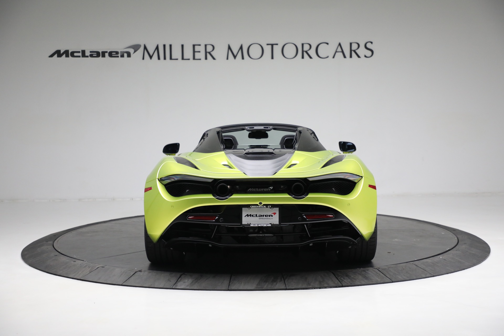 New-2022-McLaren-720S-Spider-Performance