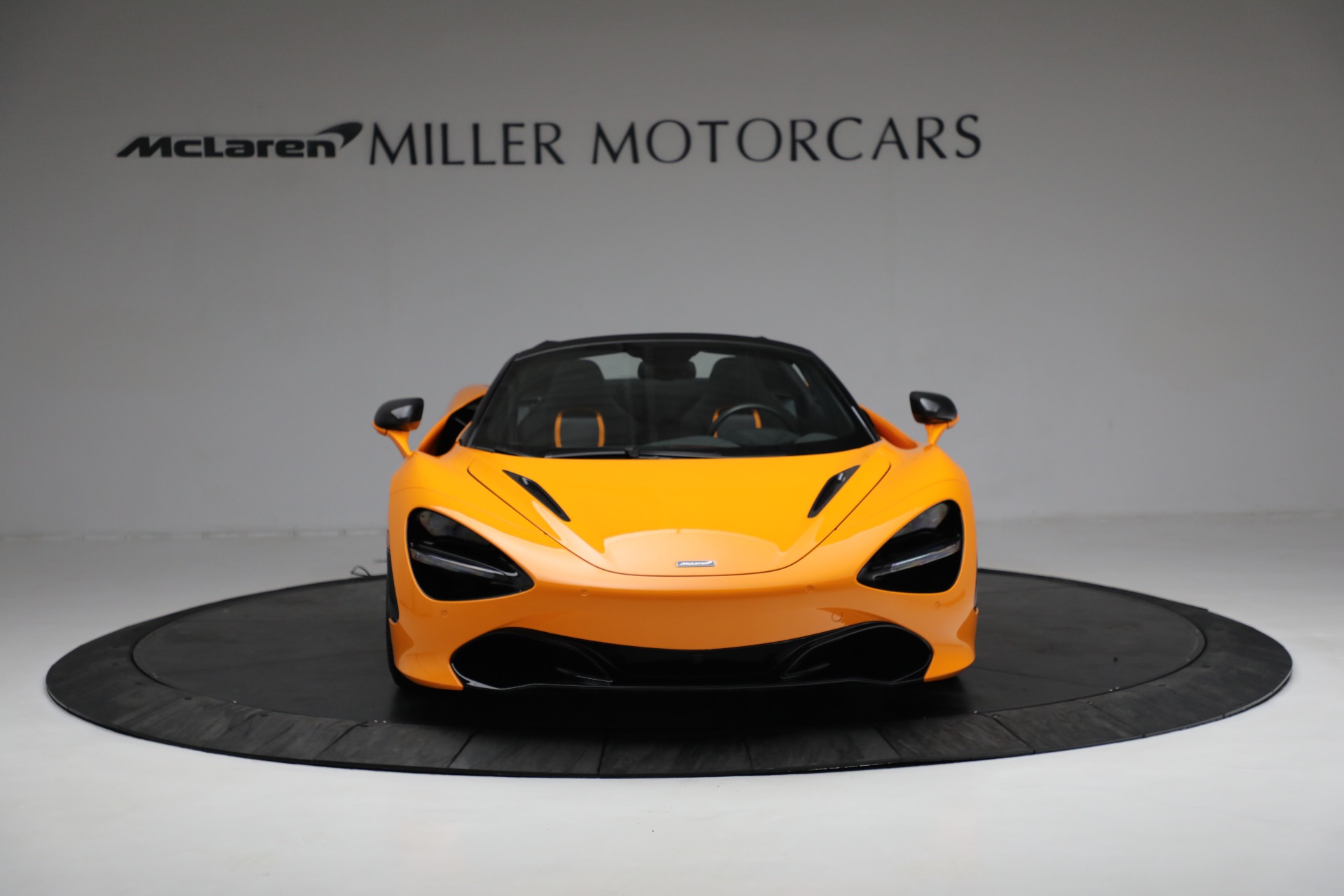 New-2022-McLaren-720S-Spider-Performance