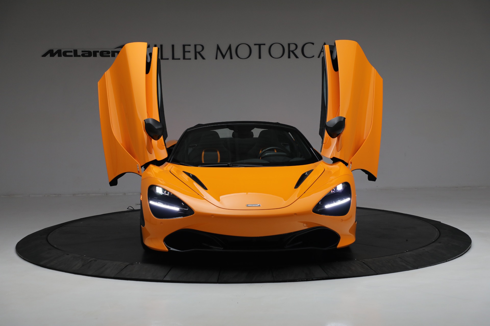 New-2022-McLaren-720S-Spider-Performance