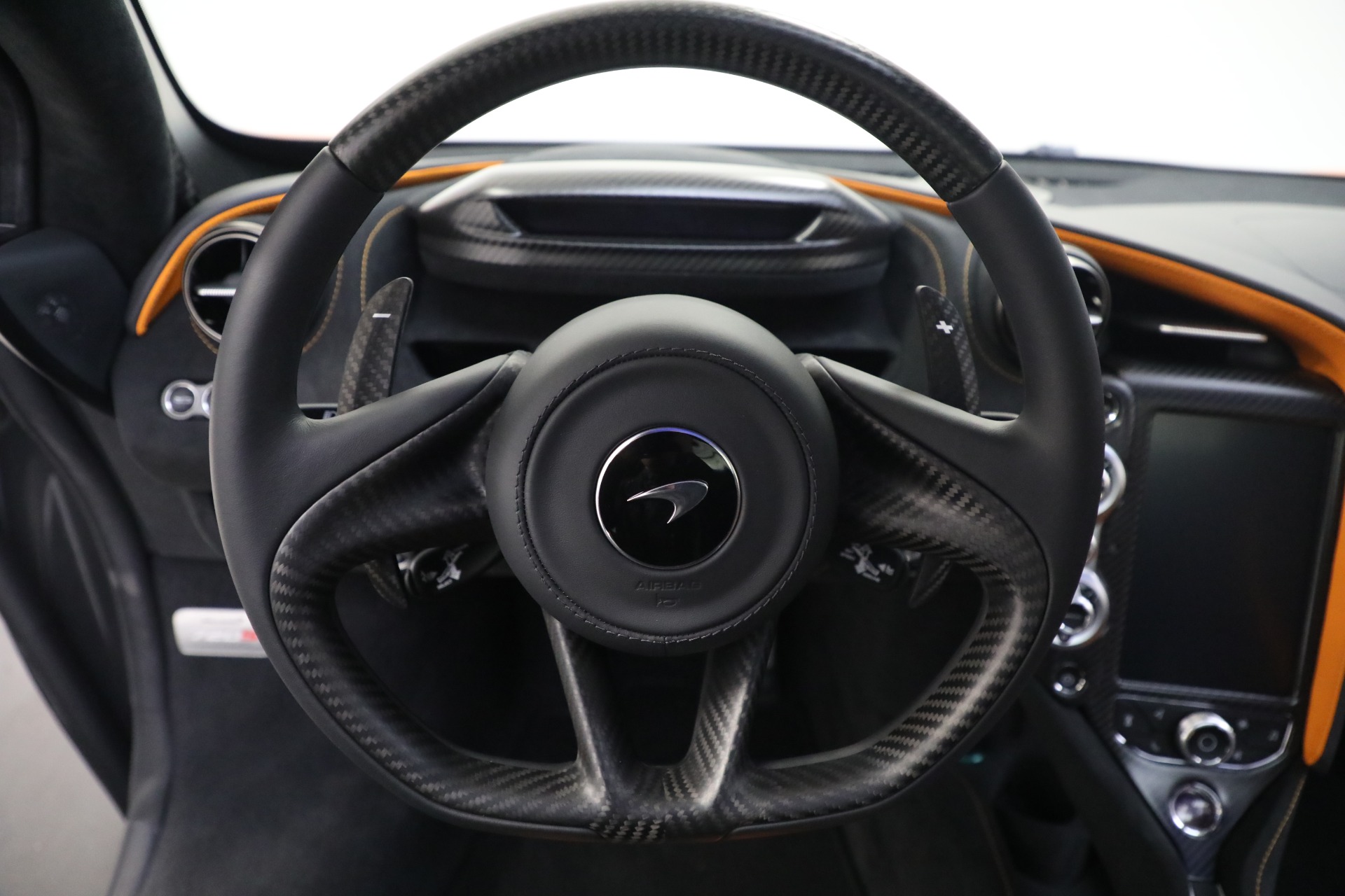 New-2022-McLaren-720S-Spider-Performance