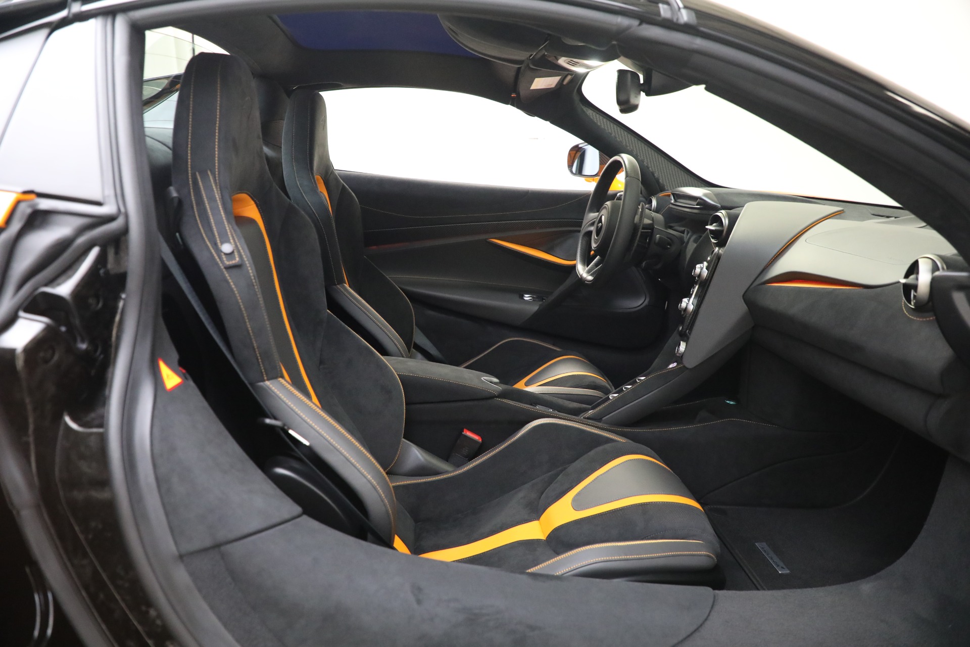 New-2022-McLaren-720S-Spider-Performance