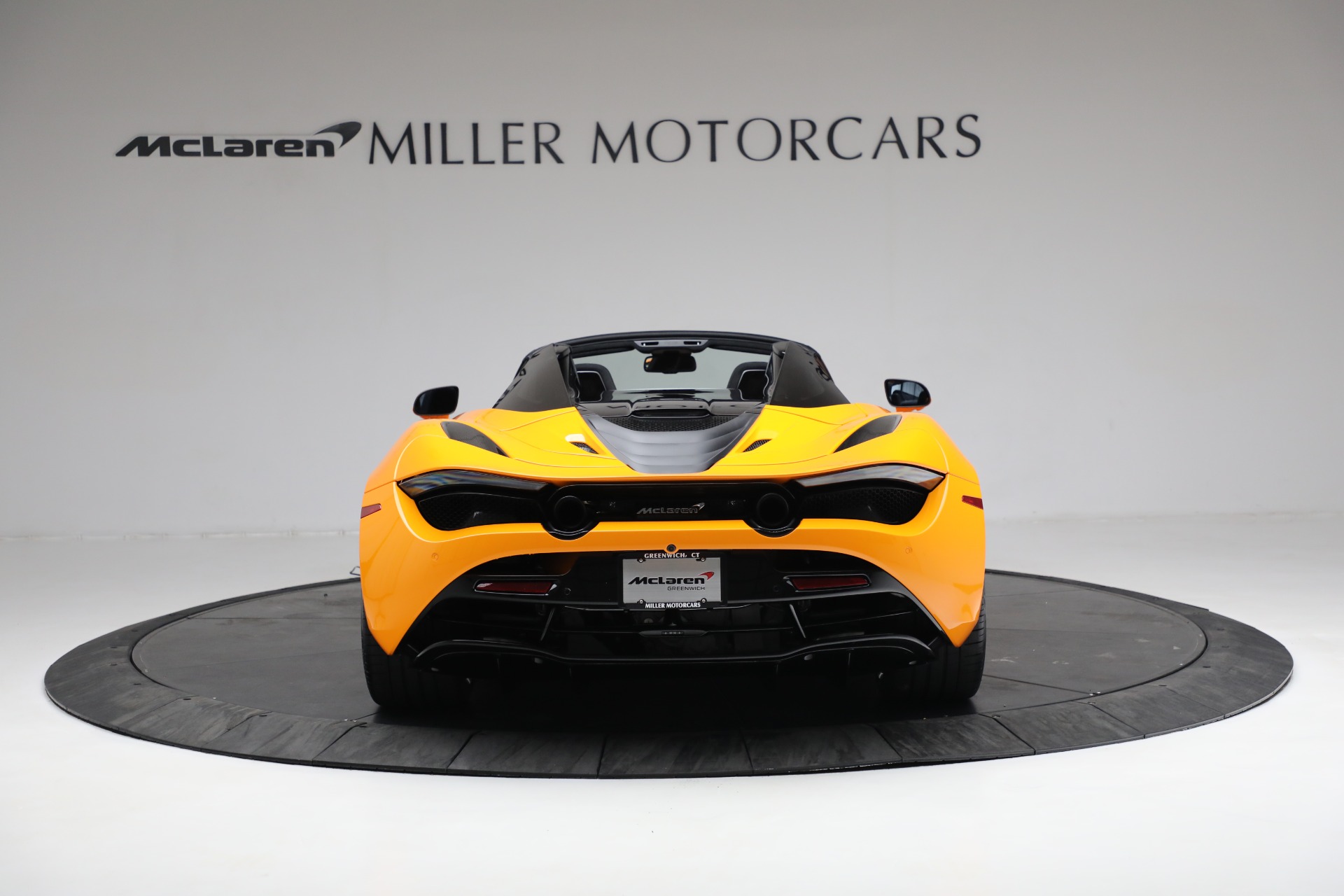 New-2022-McLaren-720S-Spider-Performance