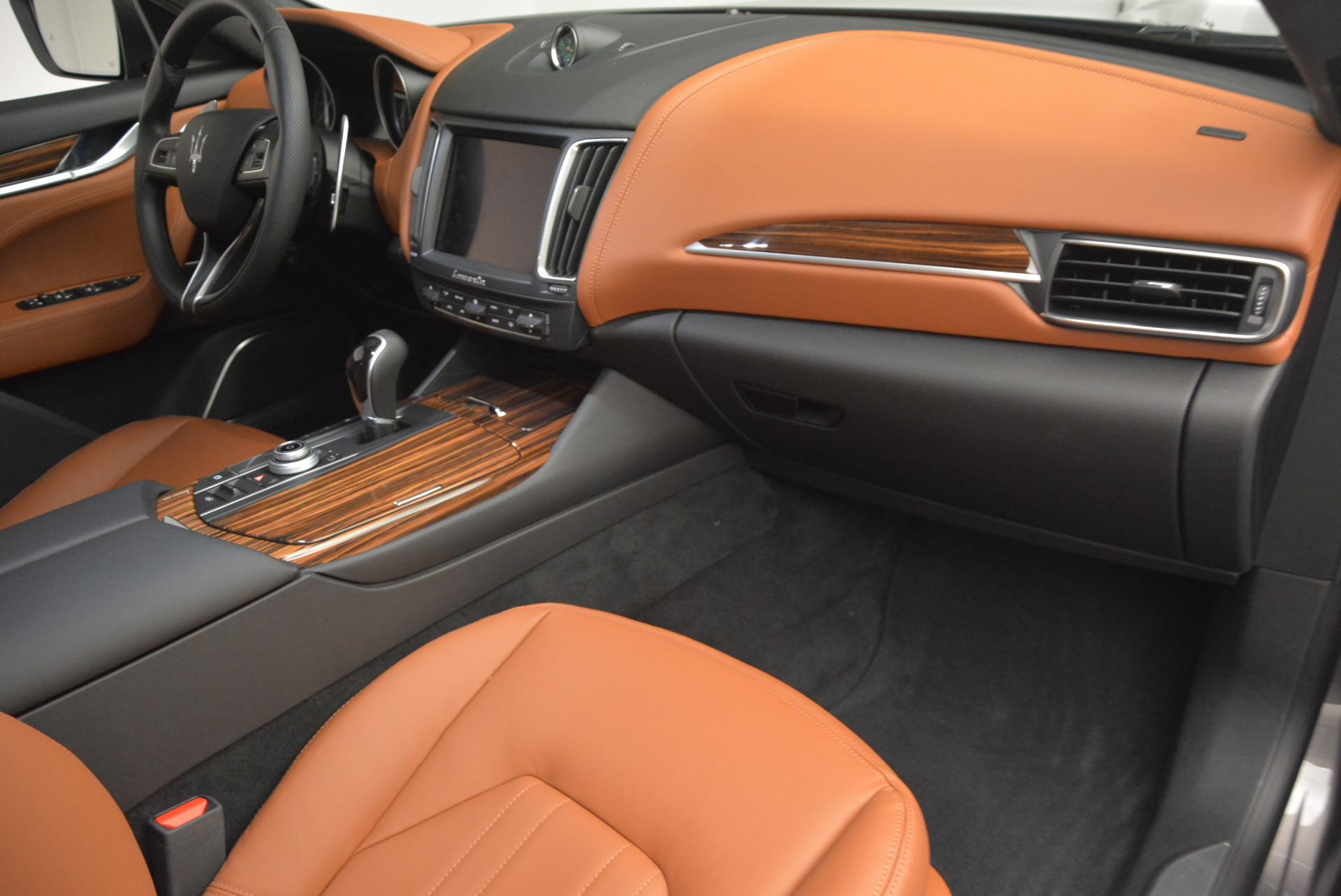 New-2017-Maserati-Levante-S