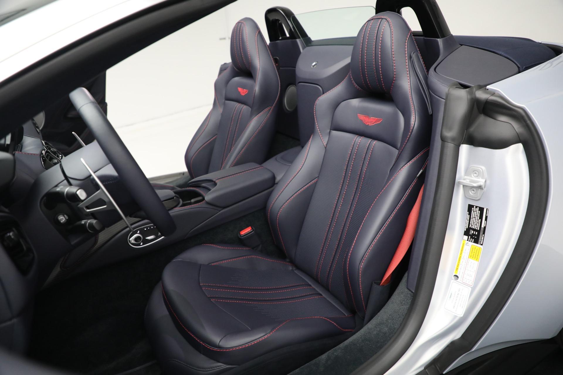 Used-2023-Aston-Martin-Vantage-Roadster