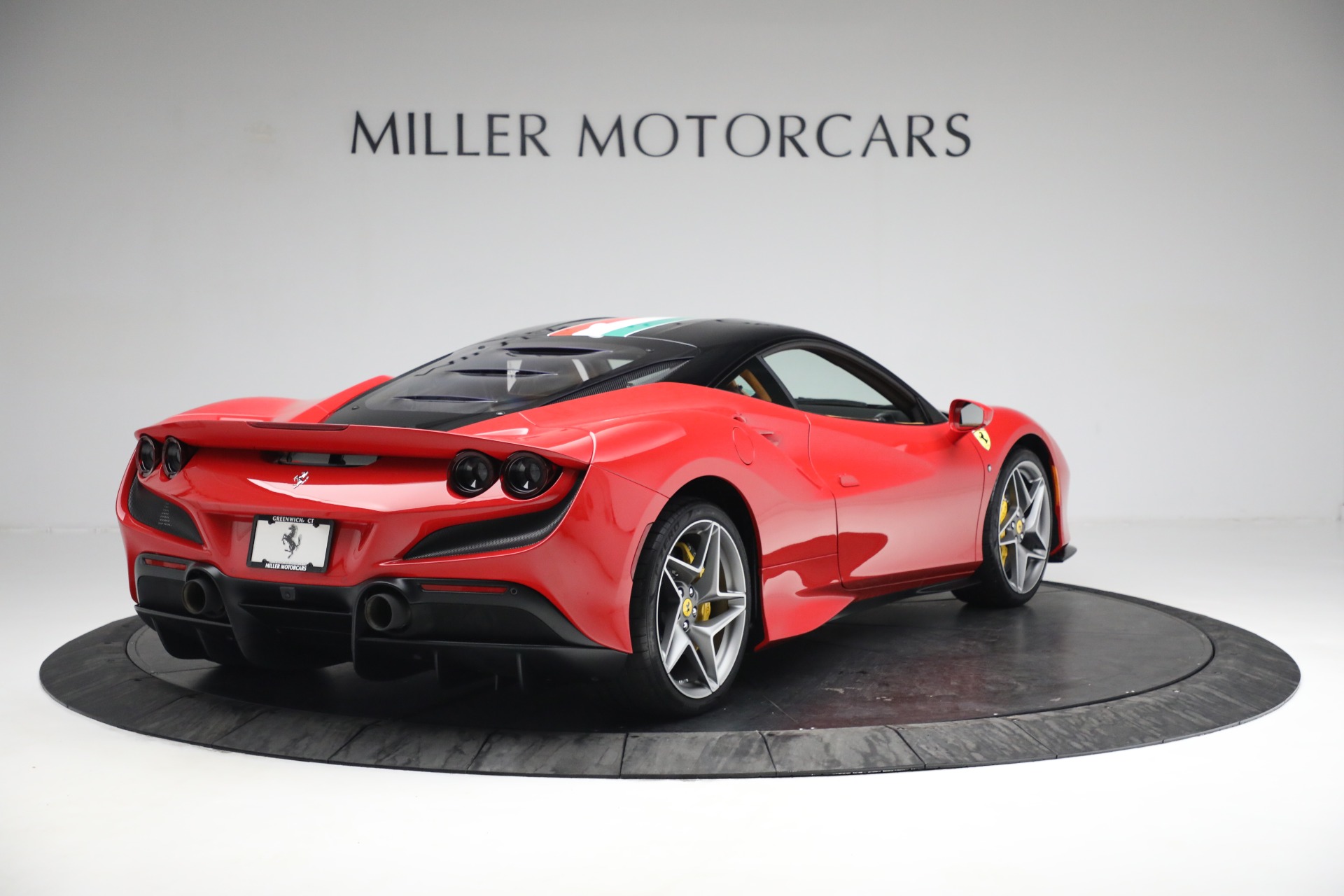 Used-2021-Ferrari-F8-Tributo