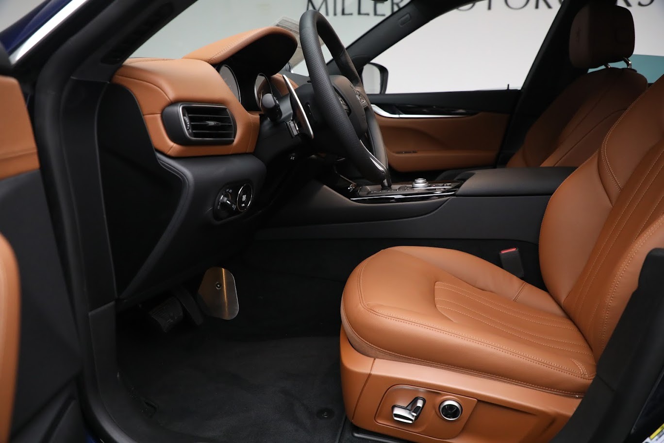 New-2023-Maserati-Levante-GT