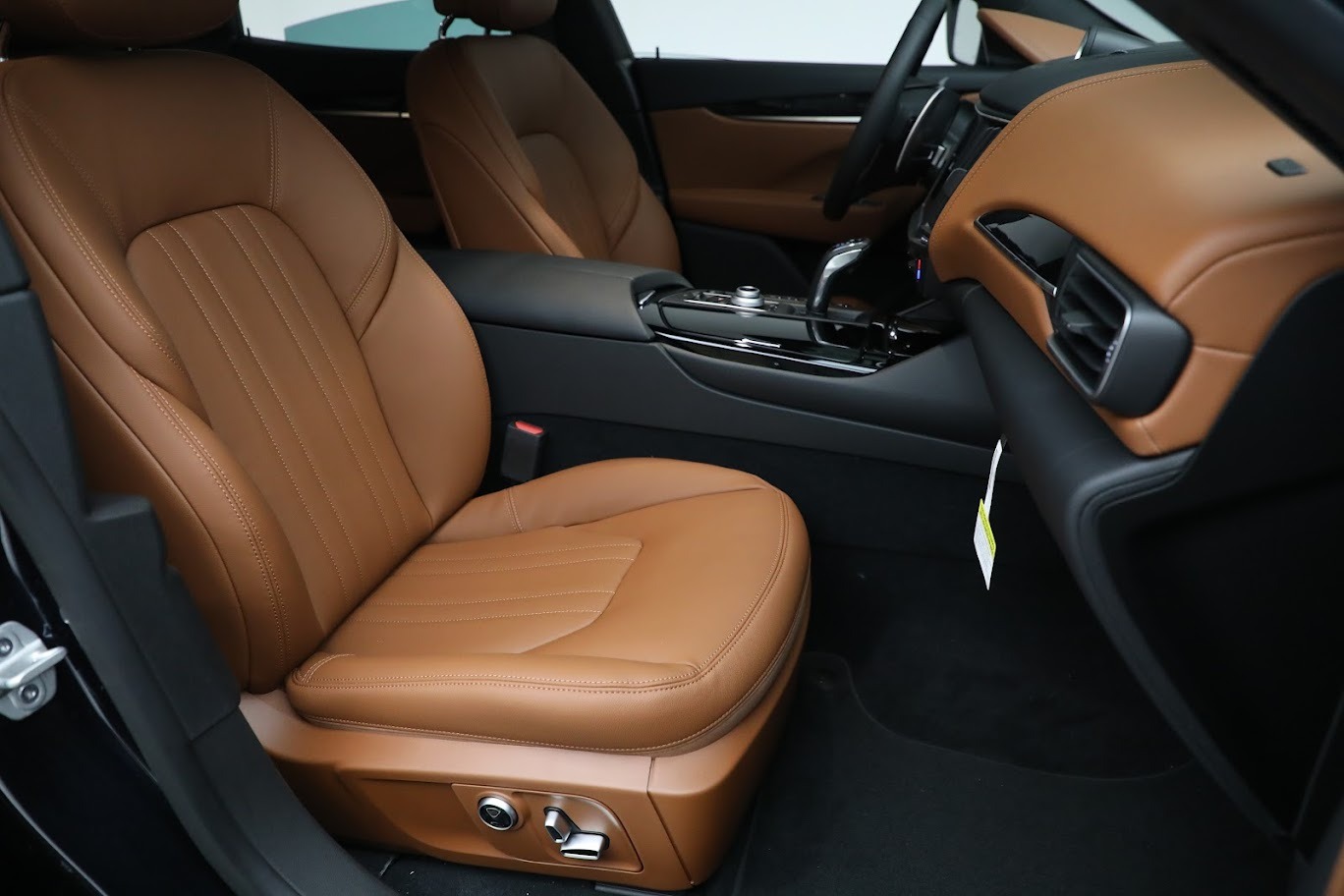 New-2023-Maserati-Levante-GT