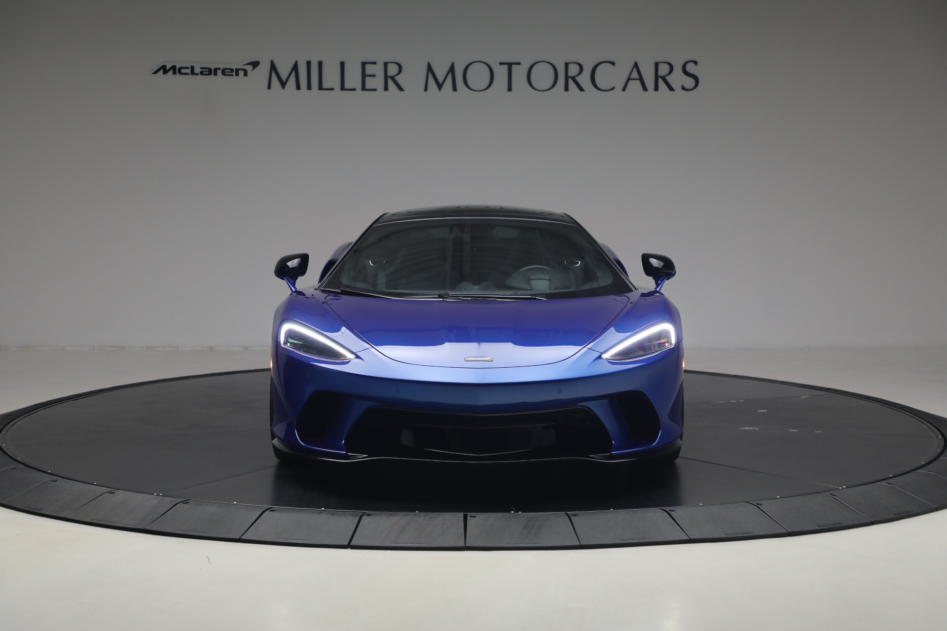 Used-2023-McLaren-GT-Luxe