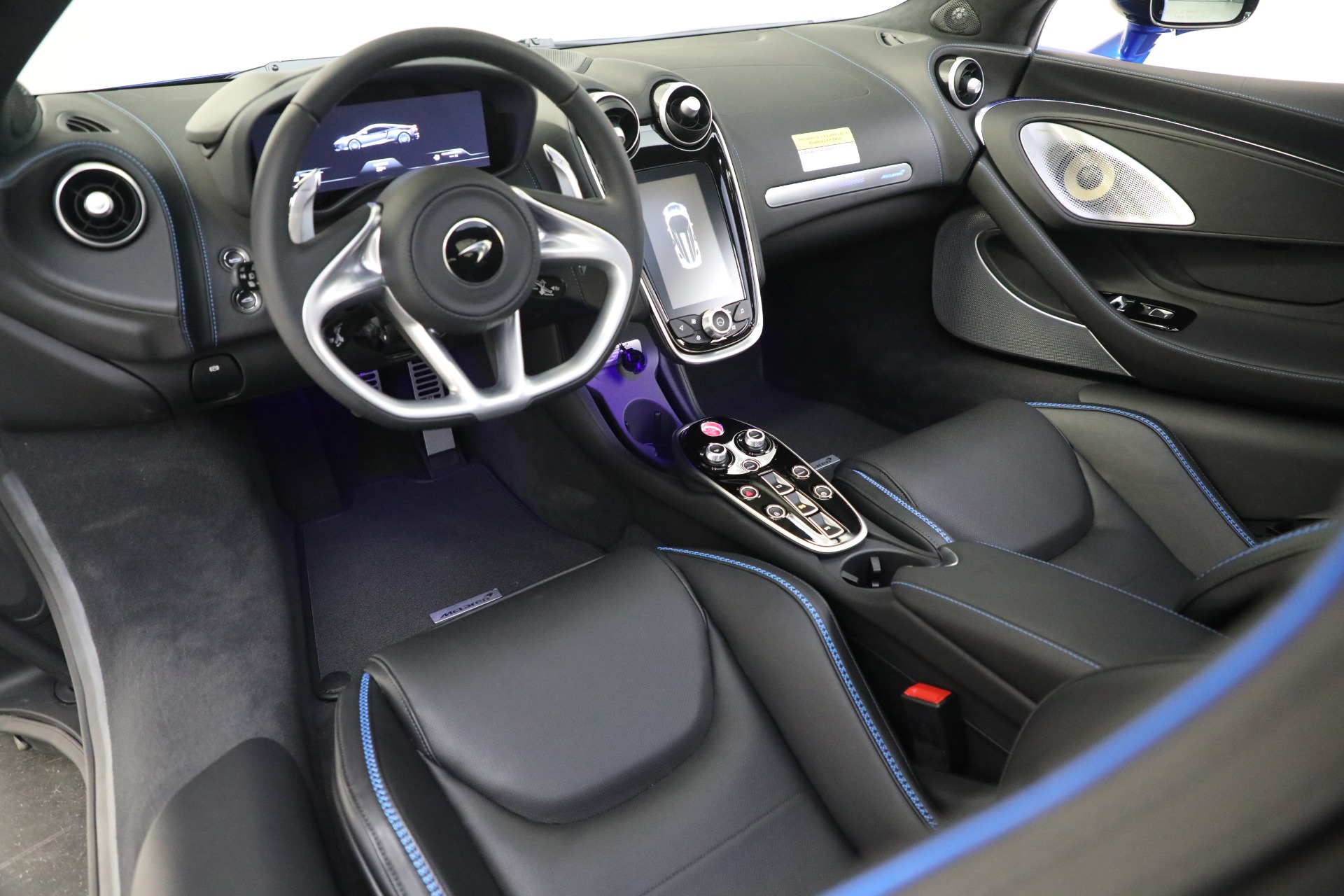 Used-2023-McLaren-GT-Luxe