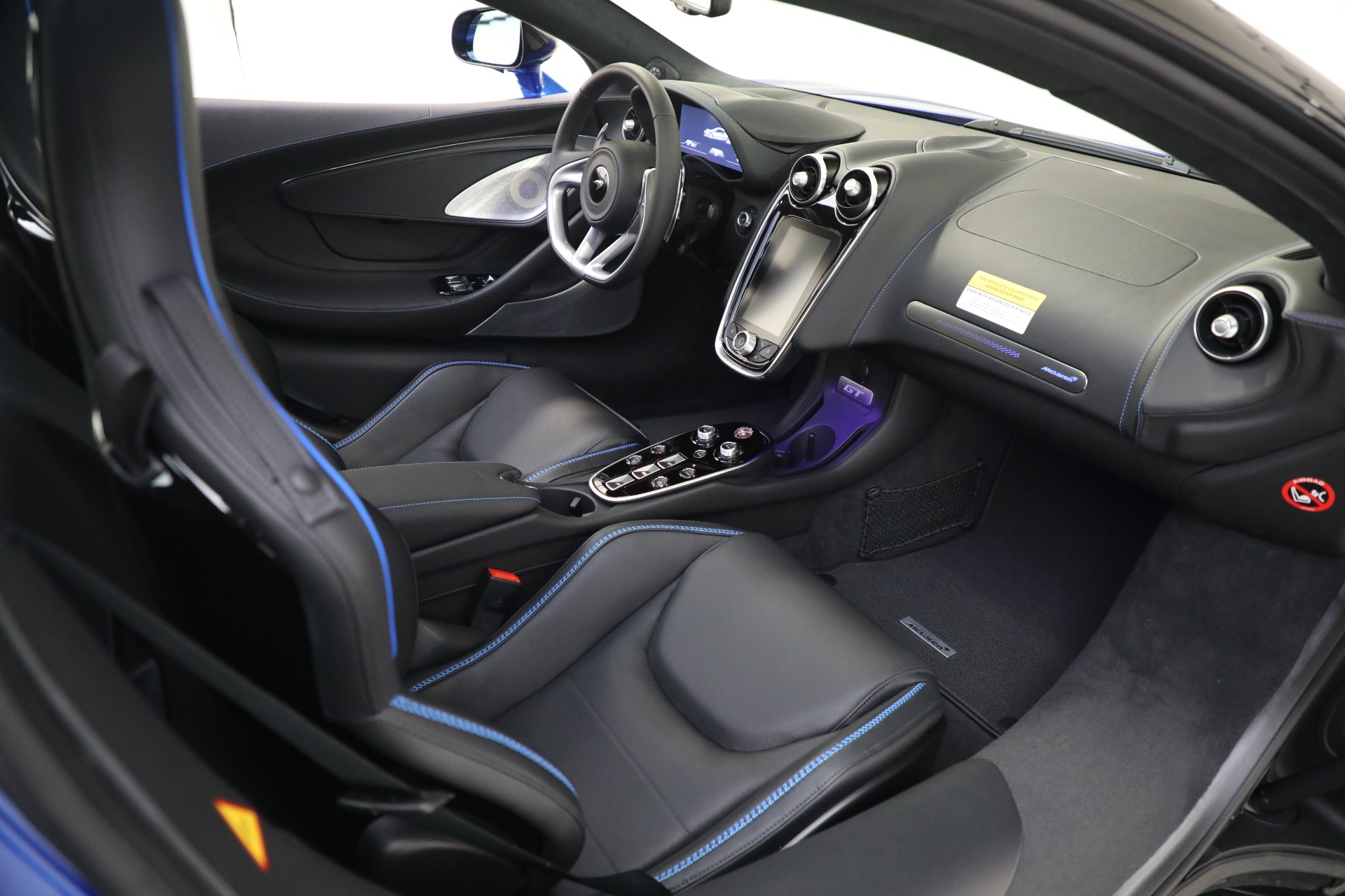 Used-2023-McLaren-GT-Luxe