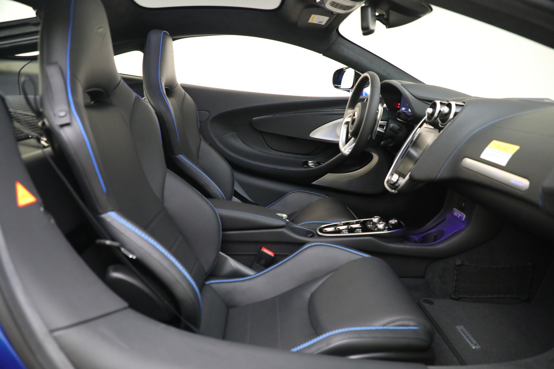 Used-2023-McLaren-GT-Luxe