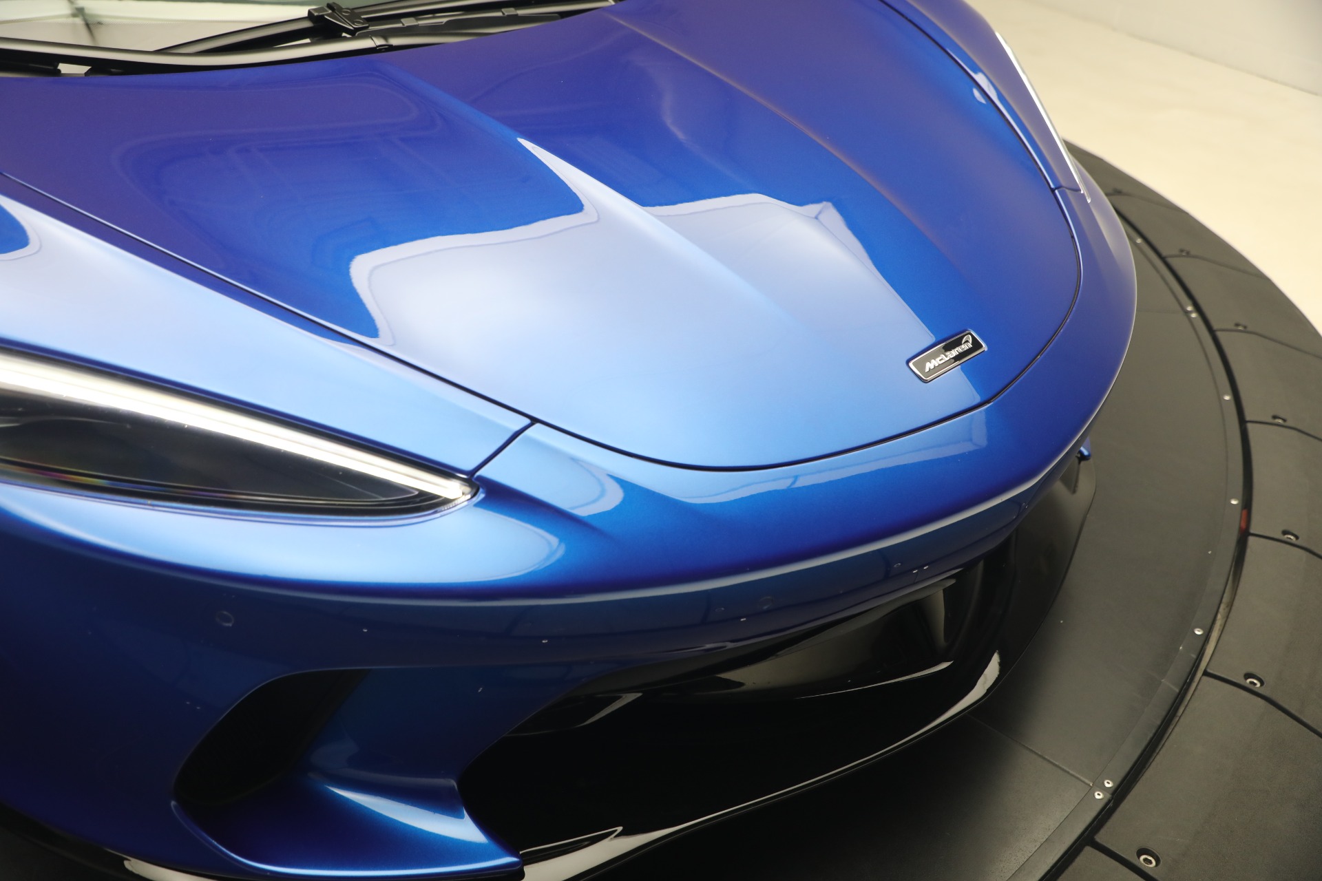 Used-2023-McLaren-GT-Luxe