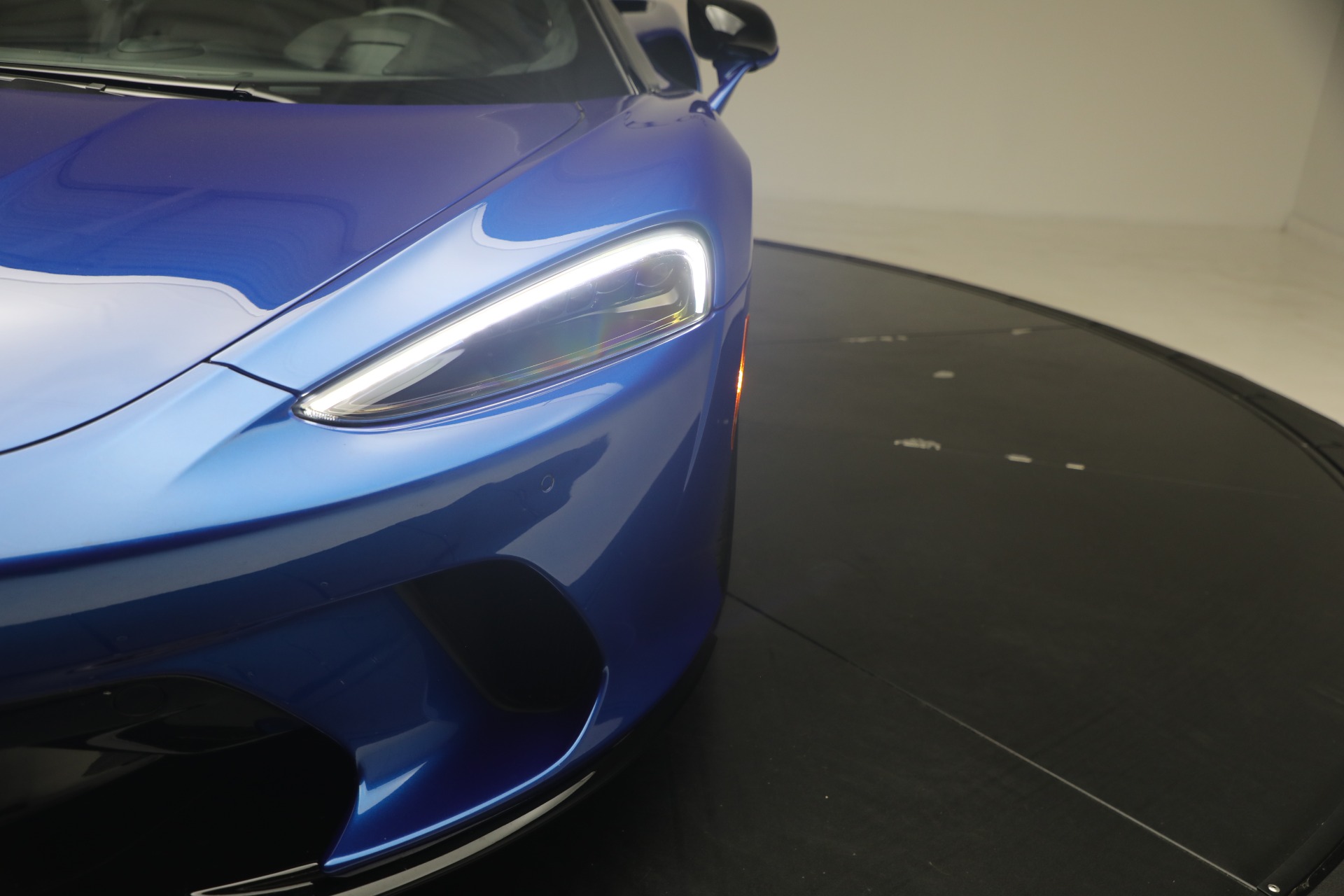 Used-2023-McLaren-GT-Luxe