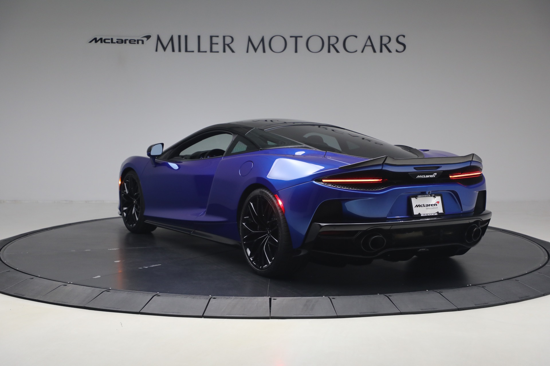 Used-2023-McLaren-GT-Luxe