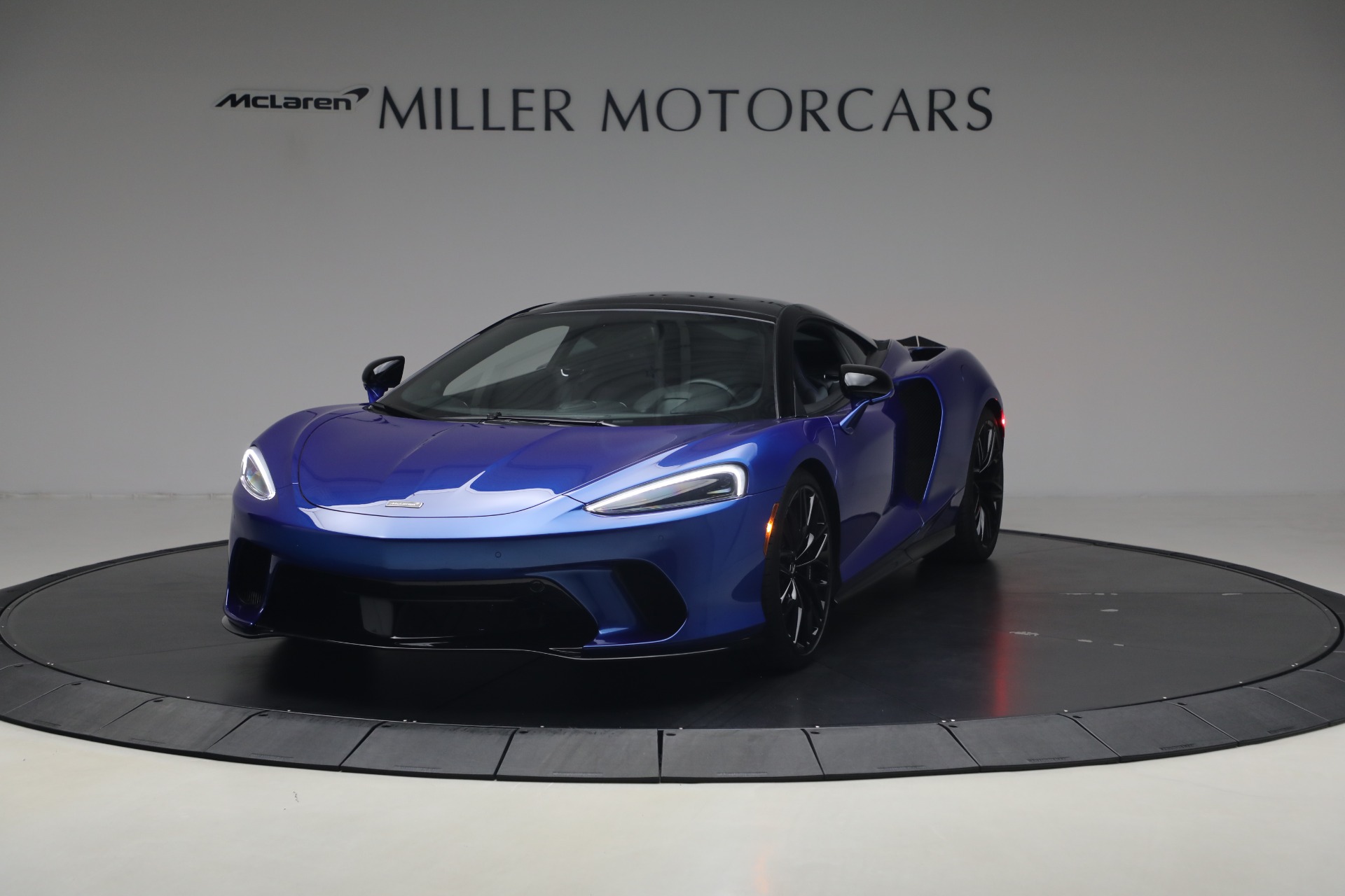 Used-2023-McLaren-GT-Luxe