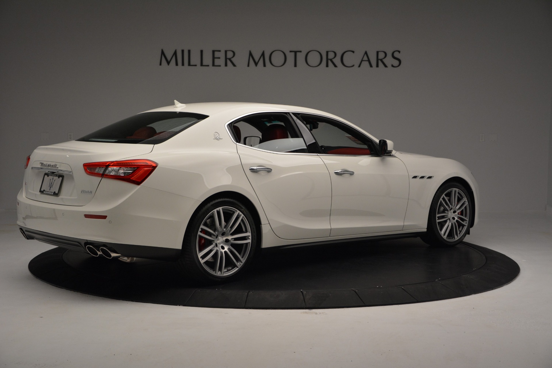 New-2017-Maserati-Ghibli-S-Q4