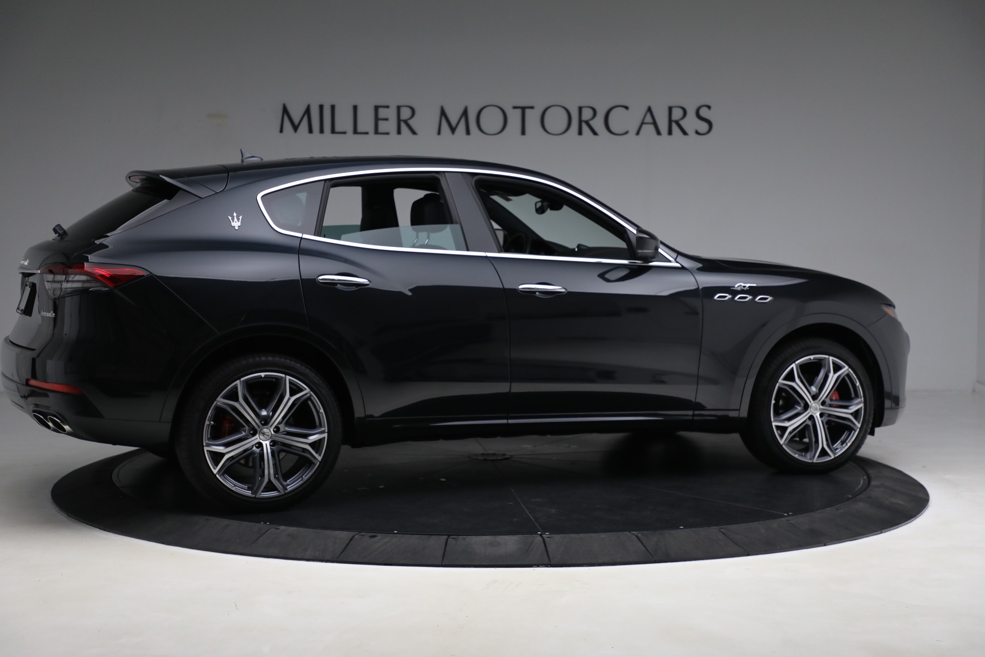 New-2023-Maserati-Levante-GT