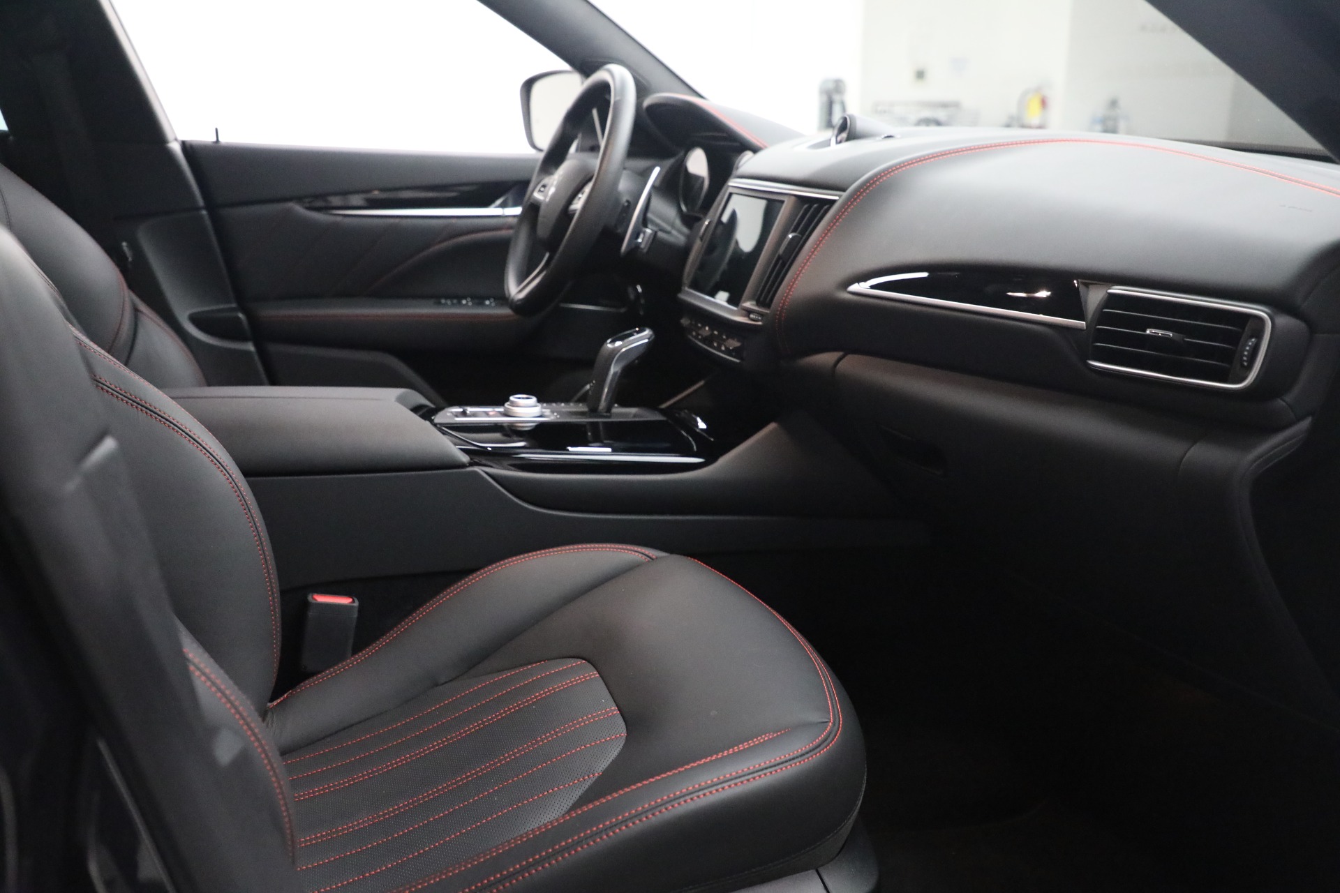 New-2023-Maserati-Levante-GT